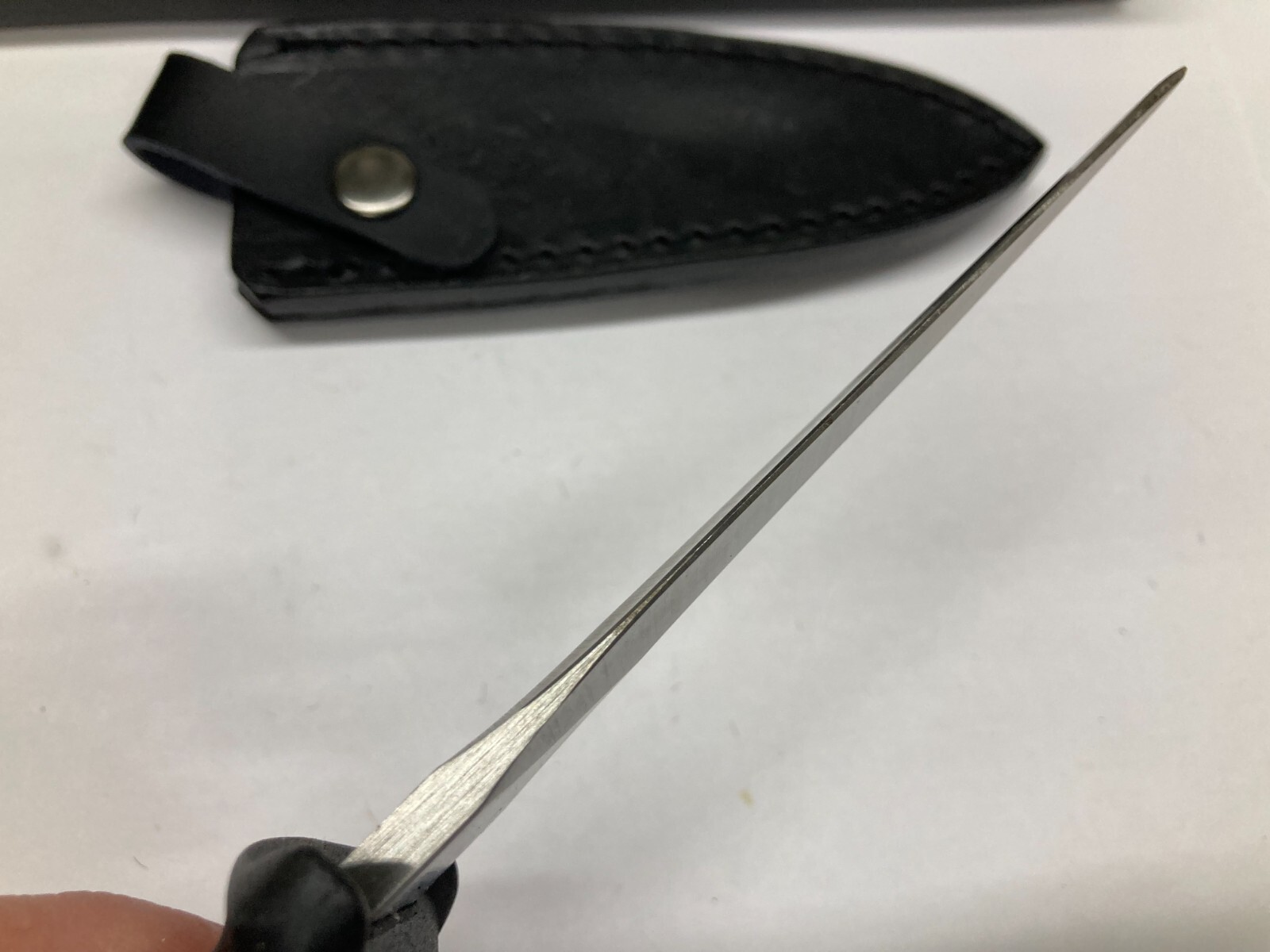 Fixed Blade Knife, Silver Blade, with Leather Sheath G-20L