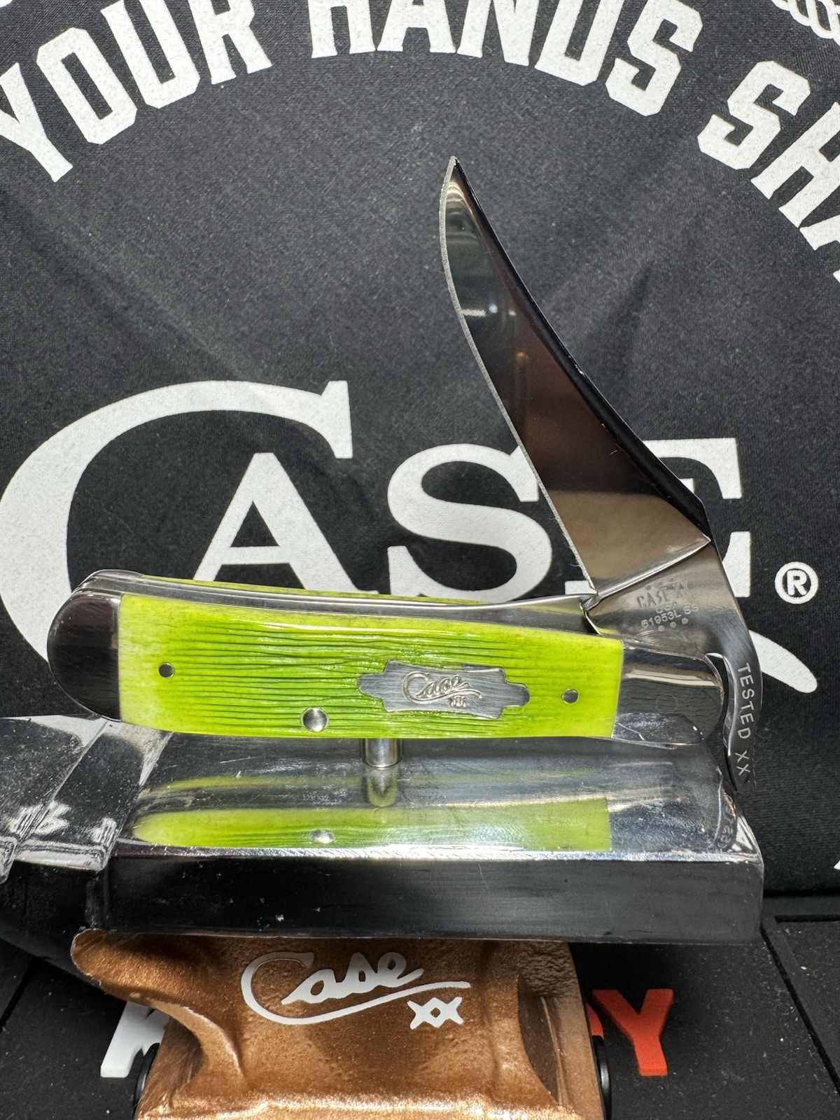 🔥Case XX Lime Green Bone Barnboard Jig Russlock No. 61043 NIB 2024