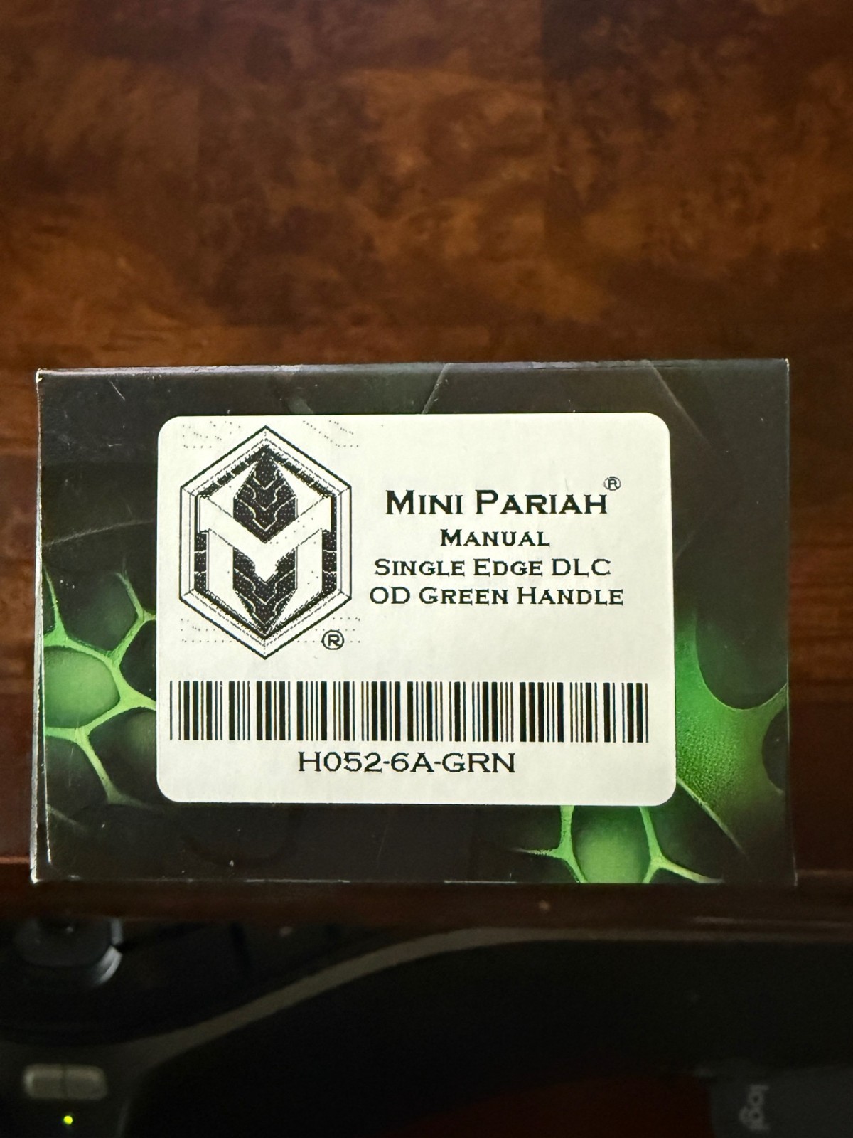 Heretic Knives Mini Pariah Manual Single Edge DLC OD Green Polymer MagnaCut