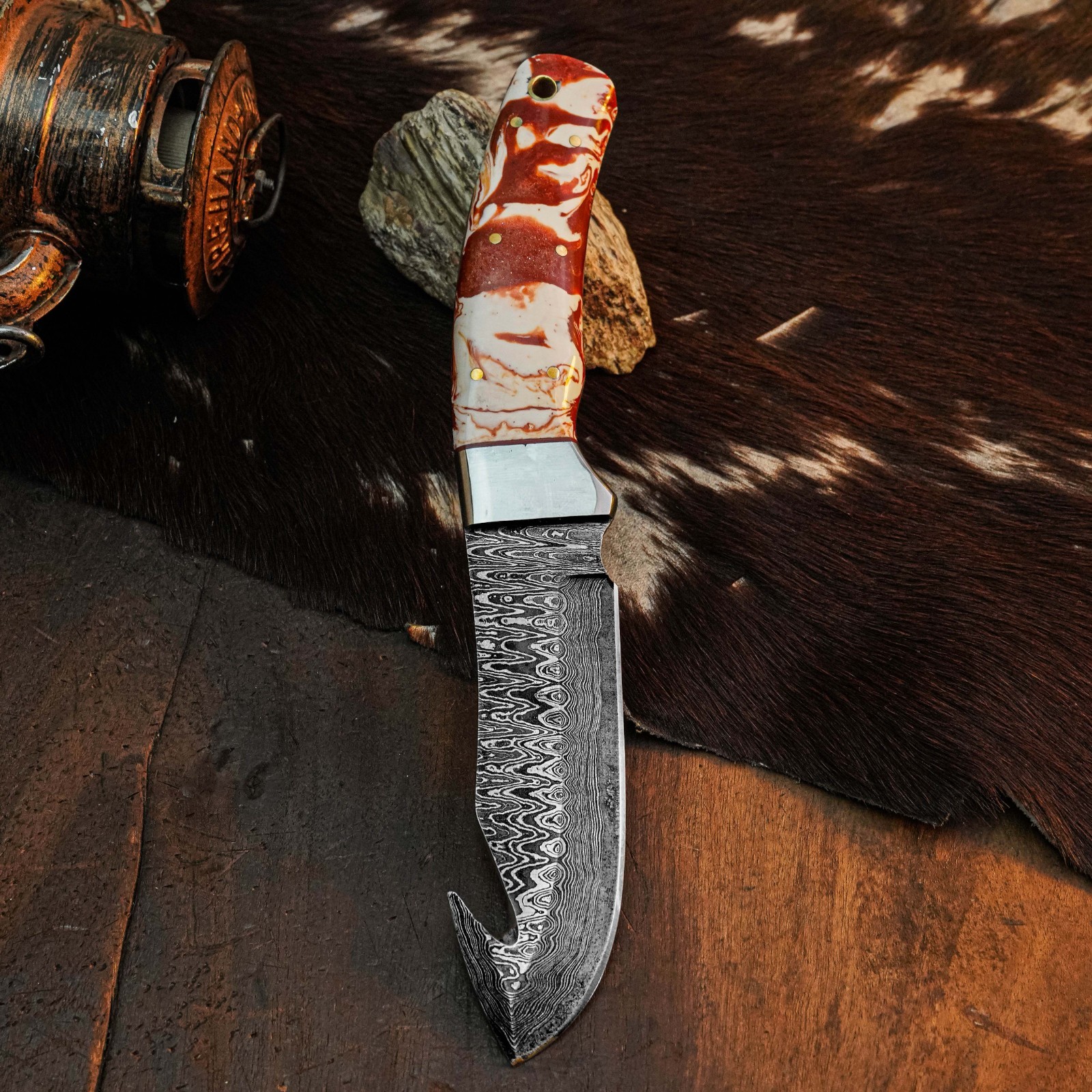 8.8″ Clip Point Knife Damascus Steel Hunting EDC Full Tang Blade Resin Handle