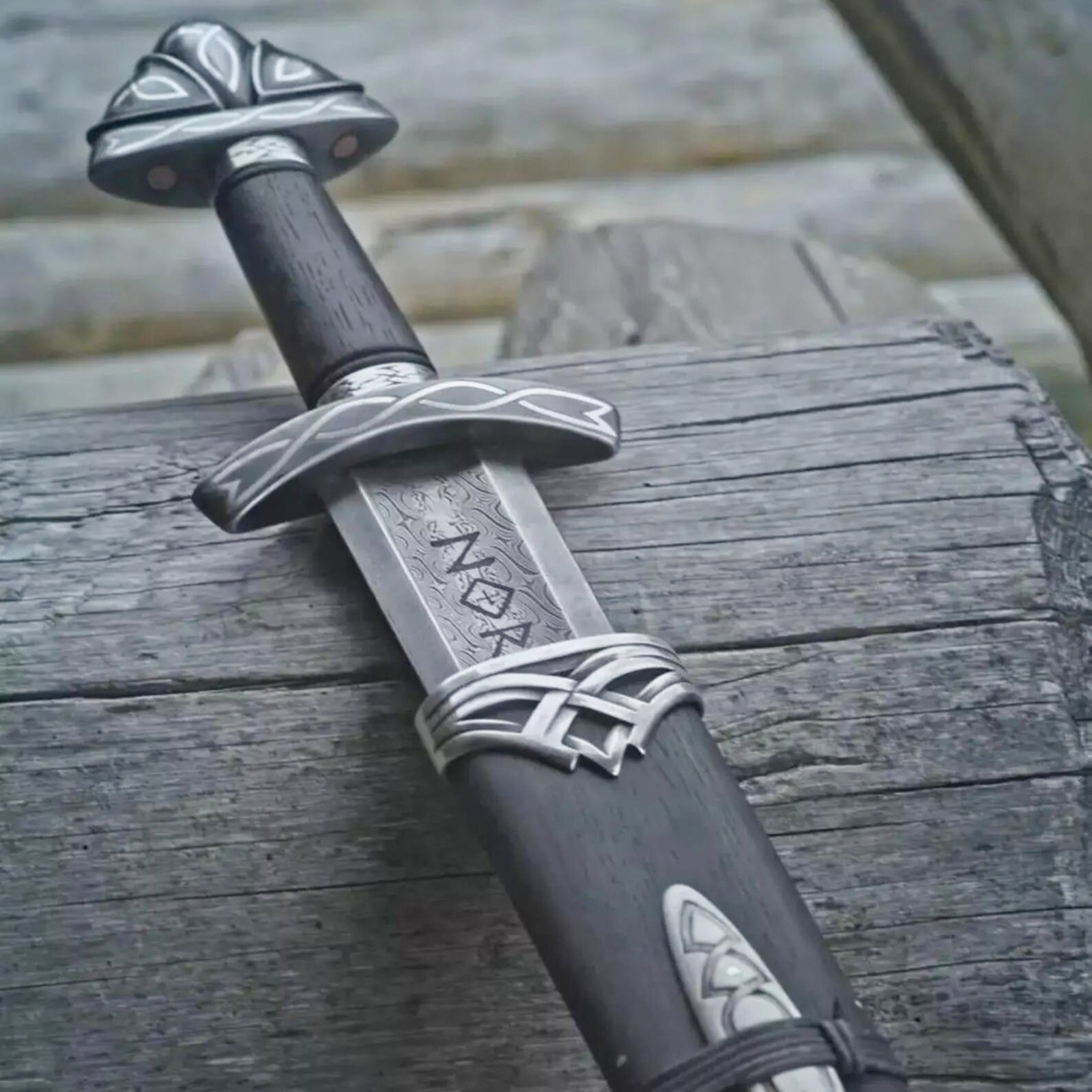 Handmade Damascus Steel Northman Viking Sword W/Scabbard Long Roman Sword