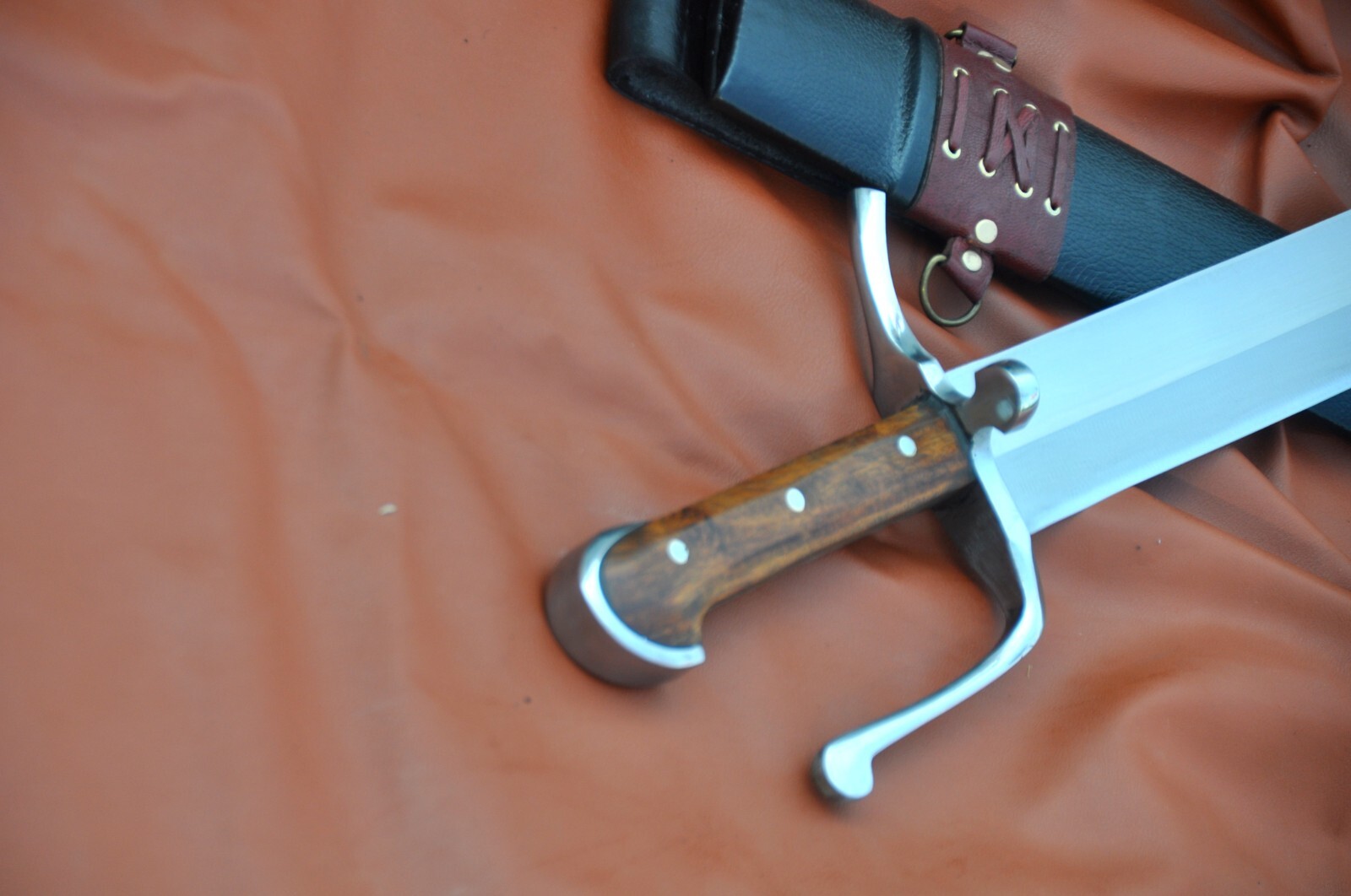 18 inches long Blade Gustav sword-Hunting, Camping, Tactical knife, Machete