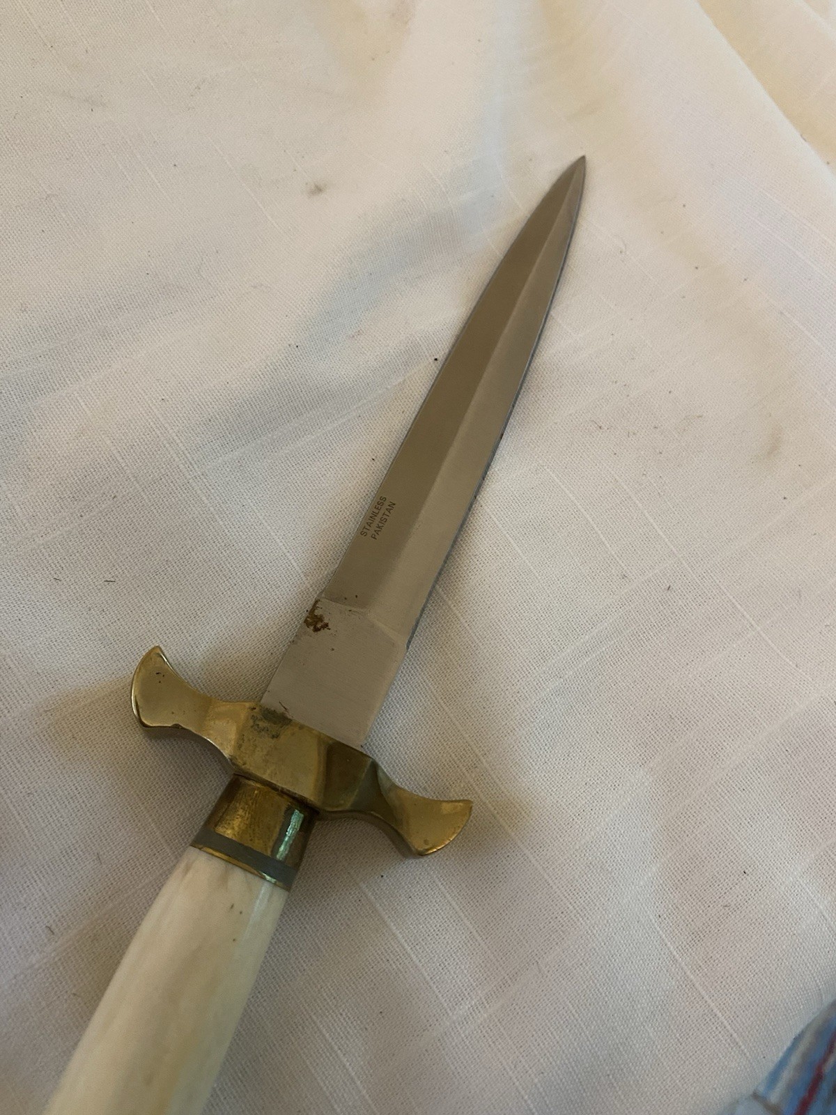 Fixed Blade Reproduction Knife & Sheath