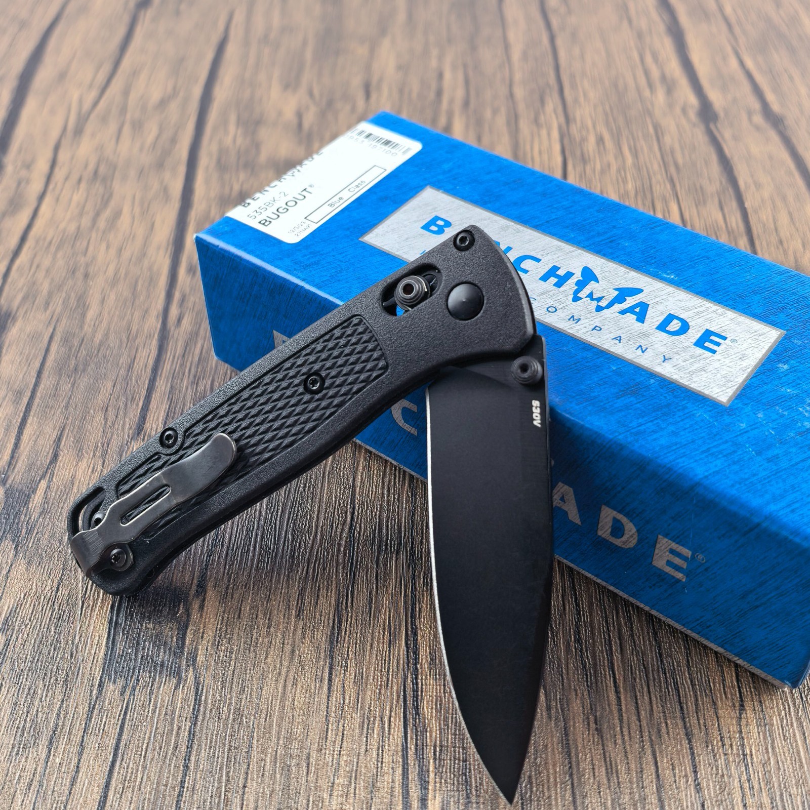 Benchmade-Knives Bugout-Black CF-Elite Handle CPM-S30V-Steel Knives(535BK-2)