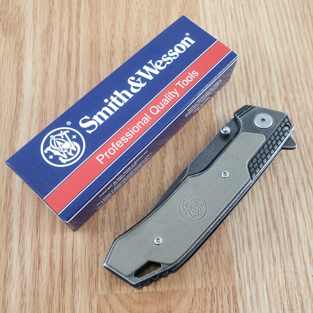 Smith & Wesson Framelock Folding Knife 3¾» Stainless Blade Stainless/G10 Handle
