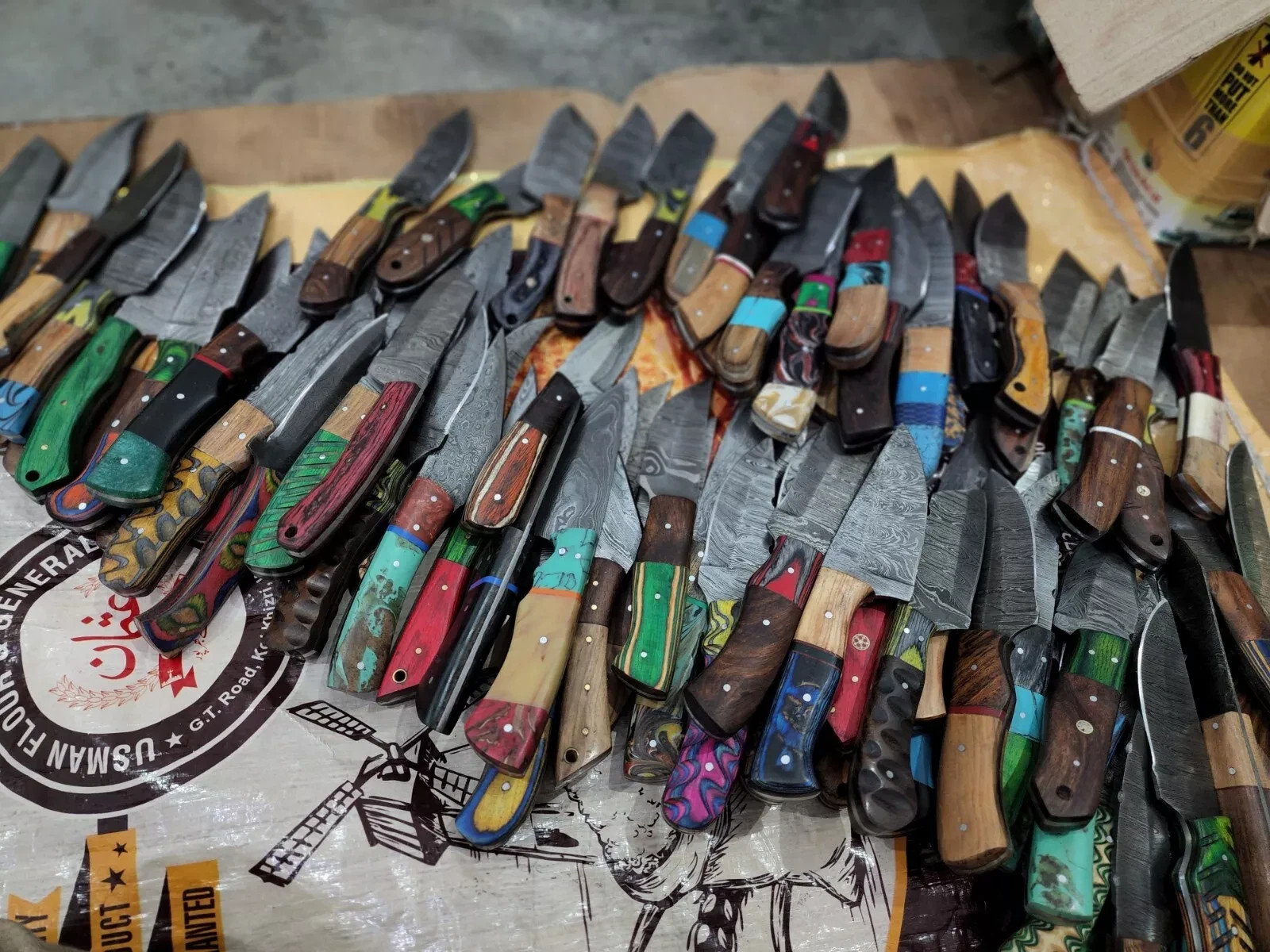 Lot of 20 Custom Handmade Damascus Steel 8″ Full Tang Skinner Hunting Knifes USA