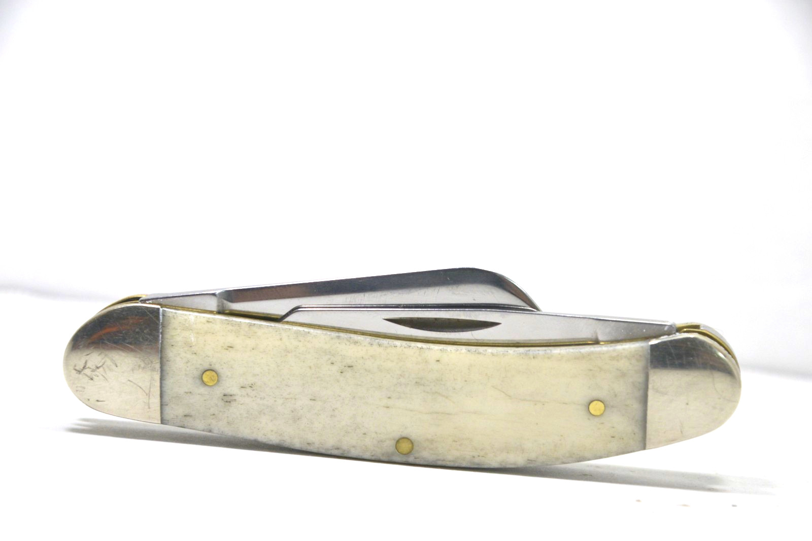 Case XX TB6339 Tony Bose Natural Smooth Bone Pocketknife 2025, serrated edge