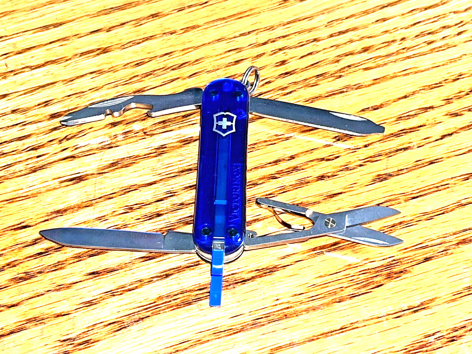 NEW in Box Victorinox Swiss Army 58mm Knife RAMBLER Sapphire Blue 0.6363.T2