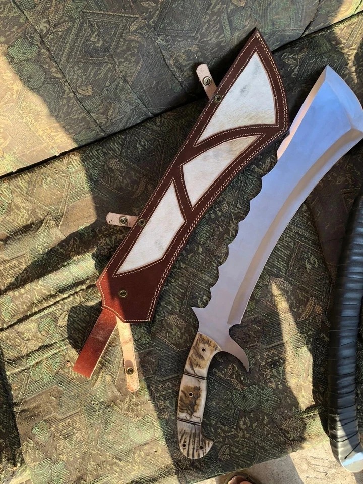 CUSTOM HANDMADE D2 TOOL STEEL HUNTING 24 INCHES RAM HORN HANDLE