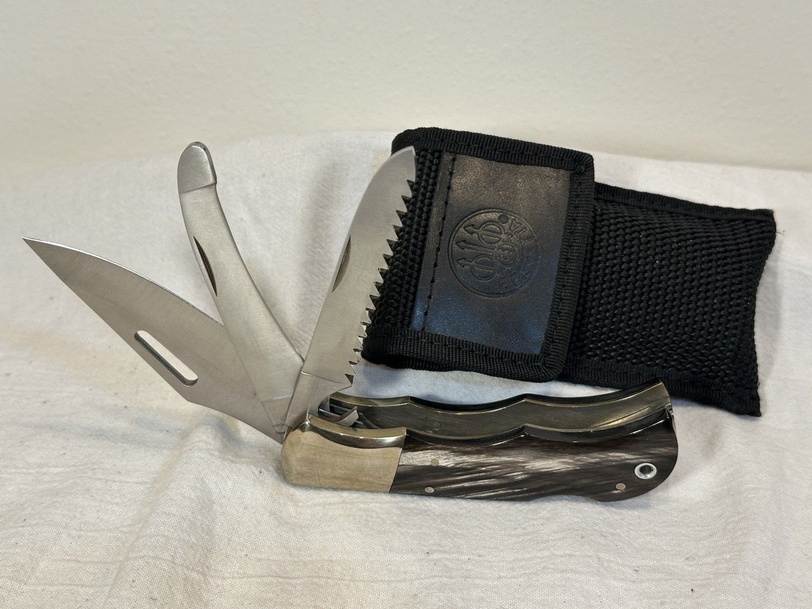BERETTA 3-Blade Folding Knife BUFFALO HORN HANDLE With Sheath