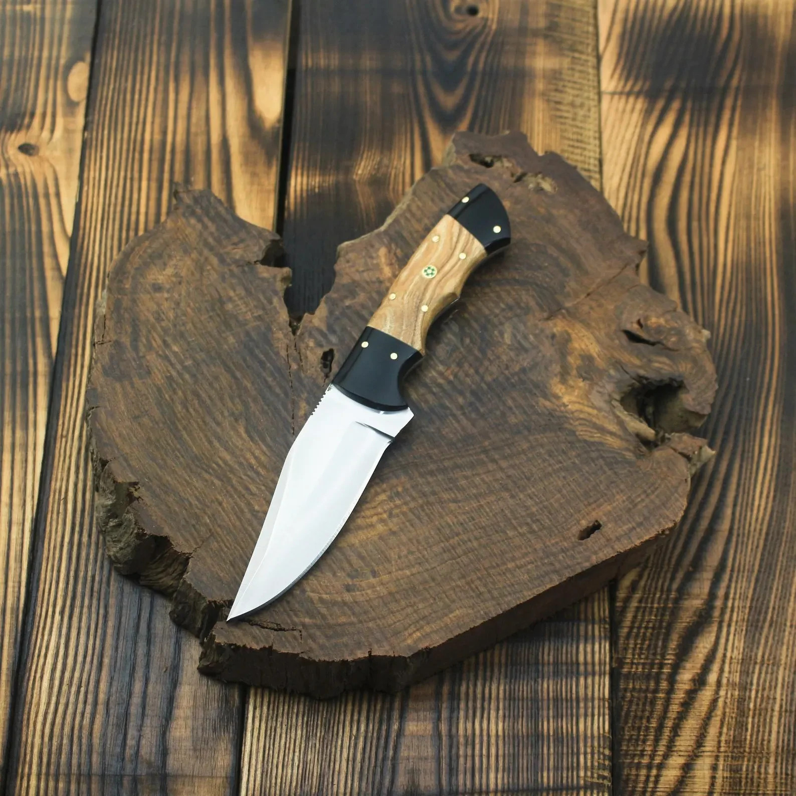 Custom Handmade Carbon Steel Hunting Knife Wood Handle Full Tang Leather Sheath
