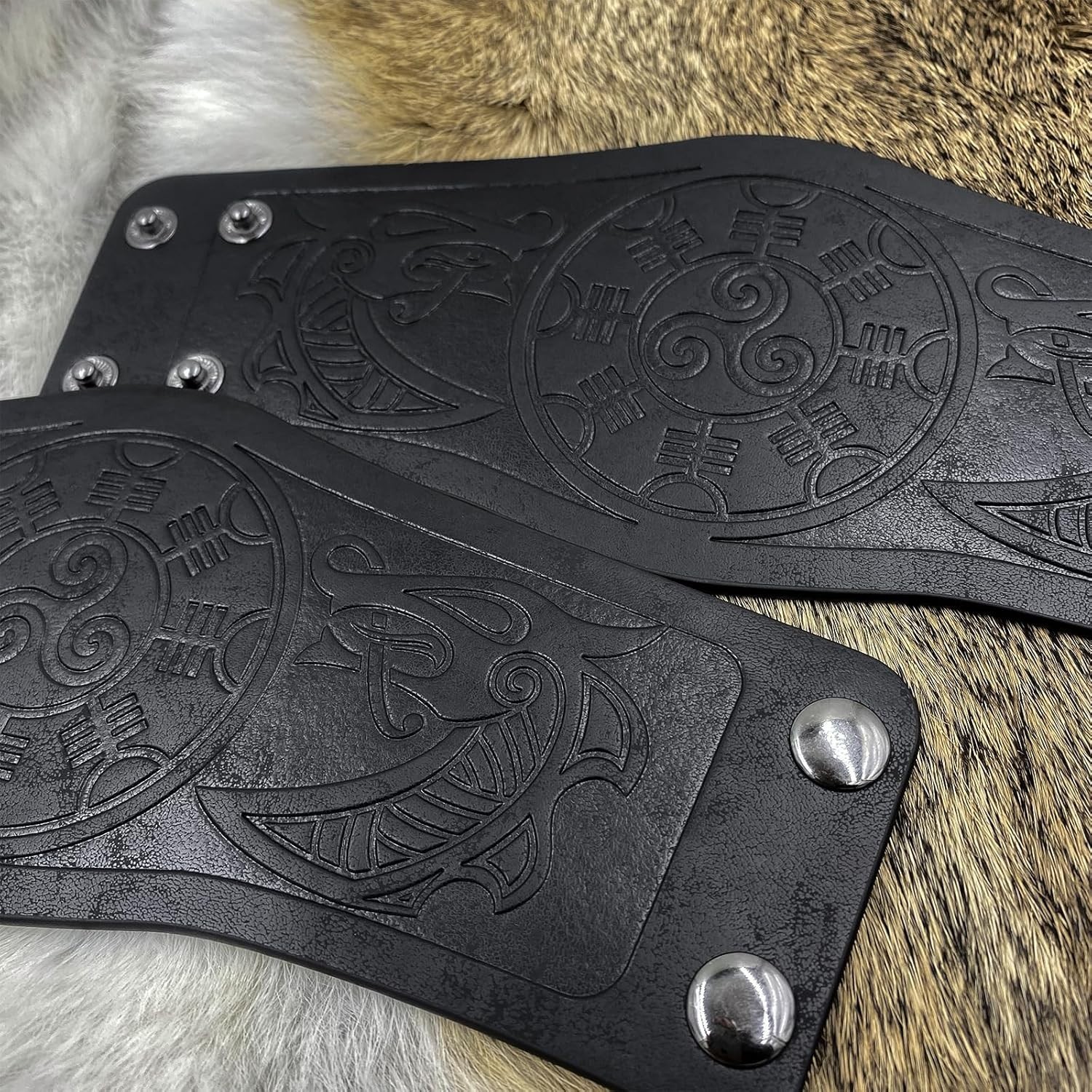 Viking Leather Arm Guards – Adjustable Gauntlet Bracers for Costume Enthusiasts