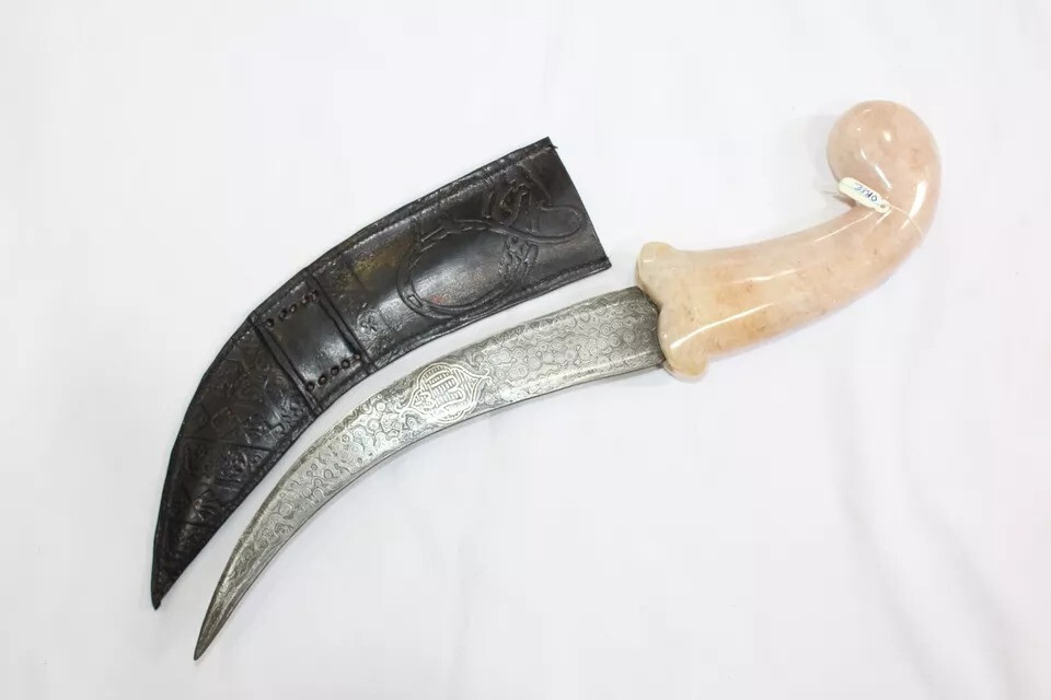 Dagger Knife Damascus Steel Blade Pink Jade Stone Handle Silver Koftgiri D55