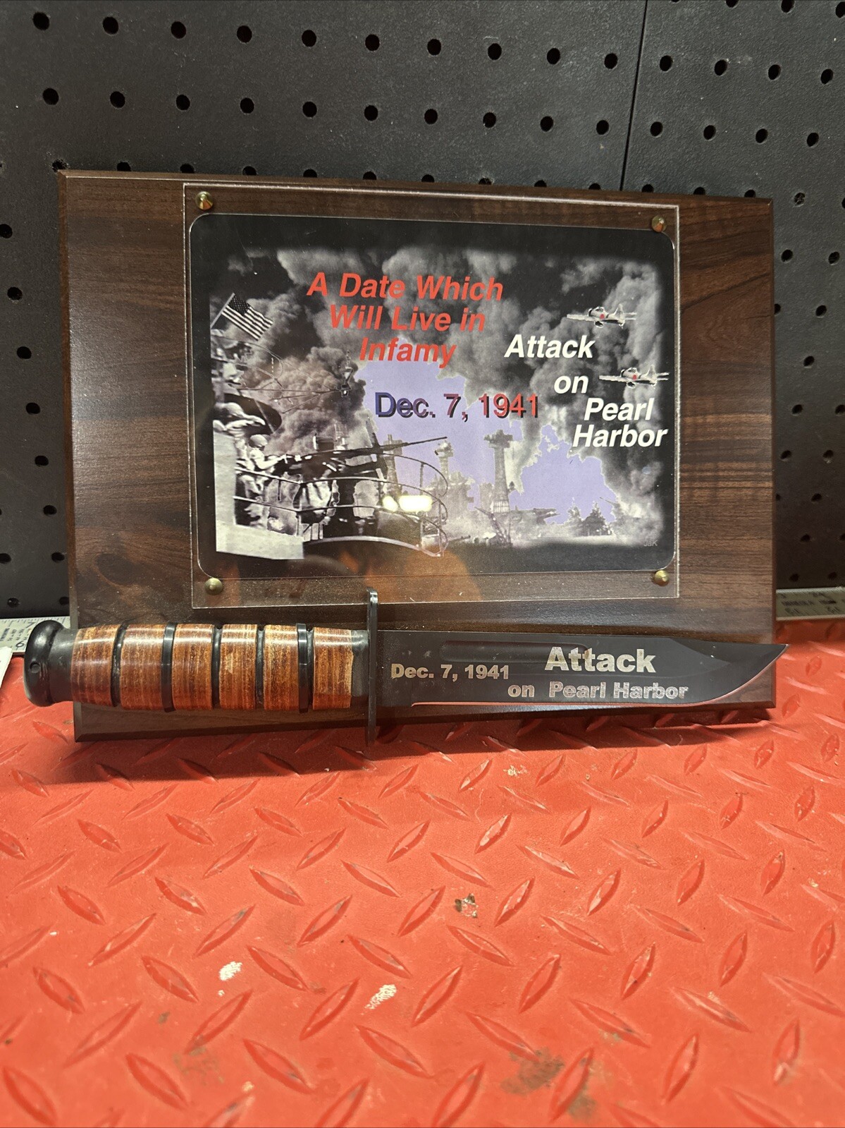 2001 KA-BAR KA-1217PH FROM FROST CUTLERY ATTACK KABAR With Plaque