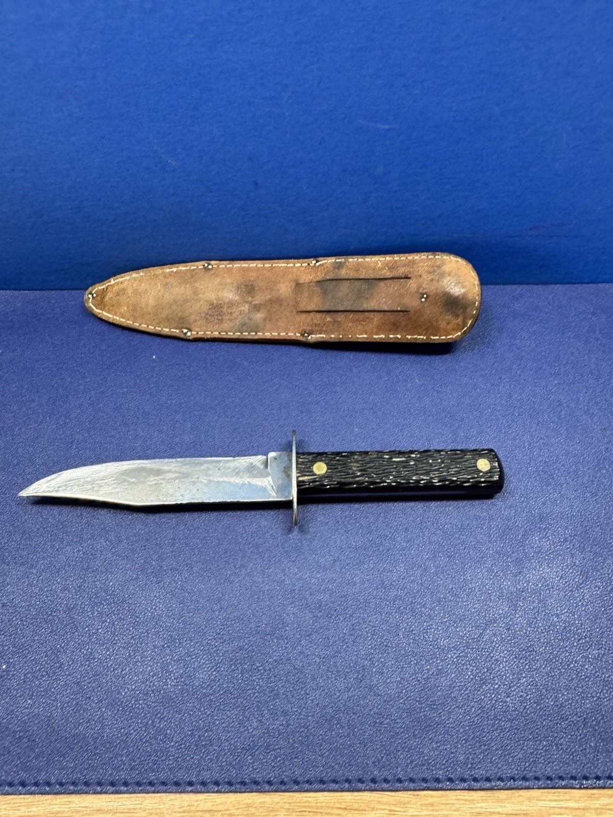 Vintage Imperial Prov Ri USA Hunting Knife Black Handle 5″ Blade