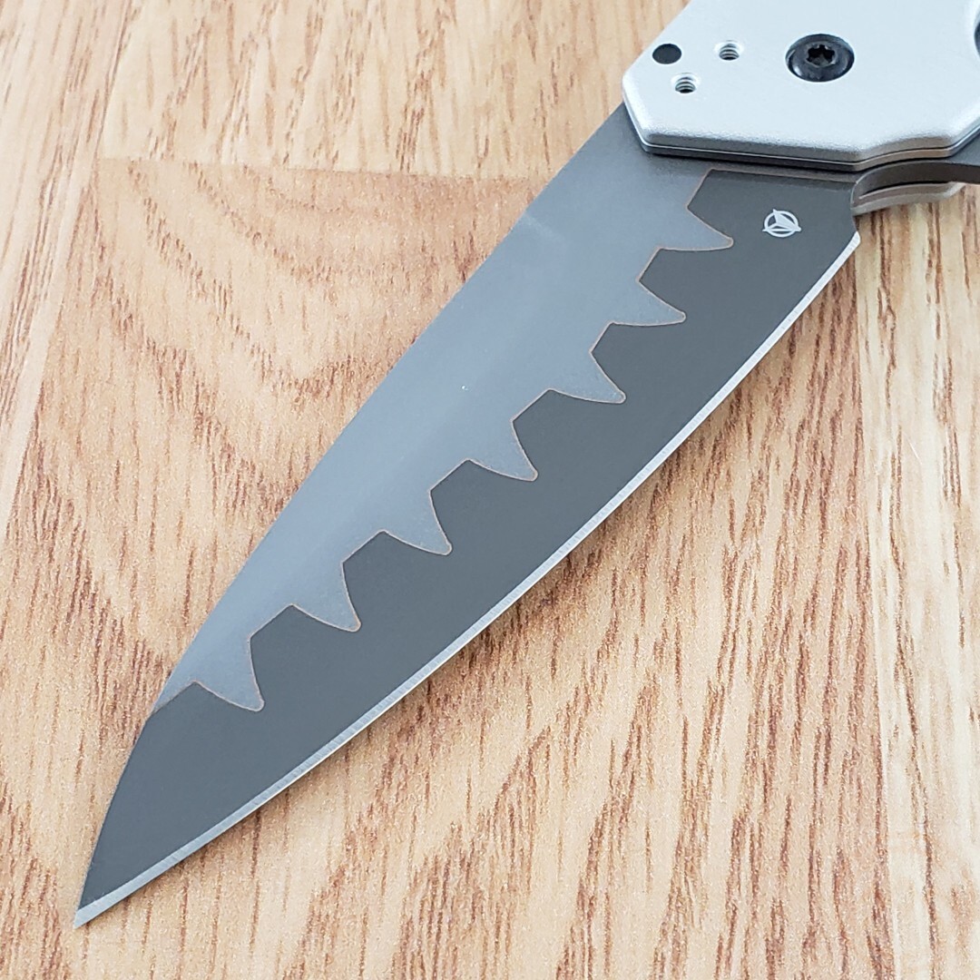Kershaw Dividend Folding Knife 3″ N690 / D2 Steel Blade Gray Aluminum Handle