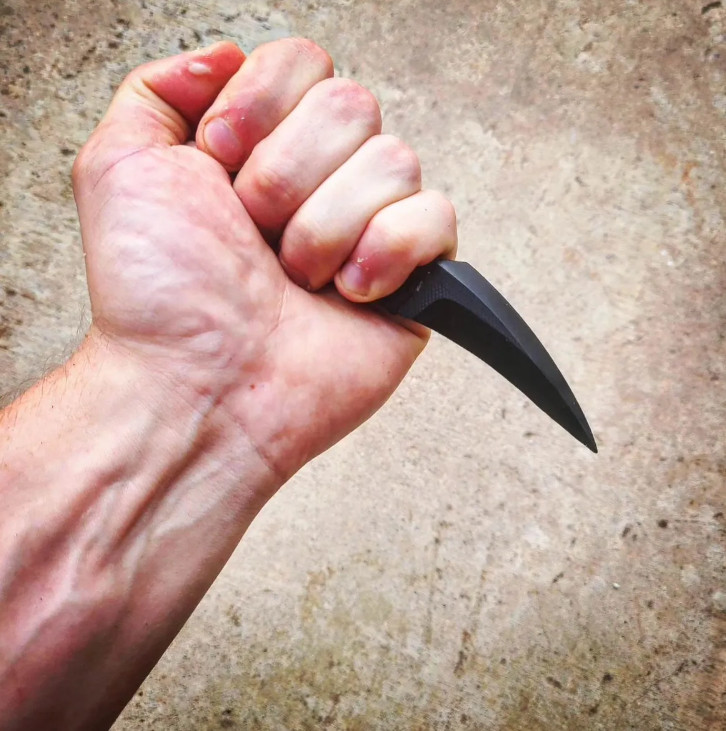 Revenant Corps Grackle Fixed Knife 2.75″ Black G10 One-Piece Construction 001SE