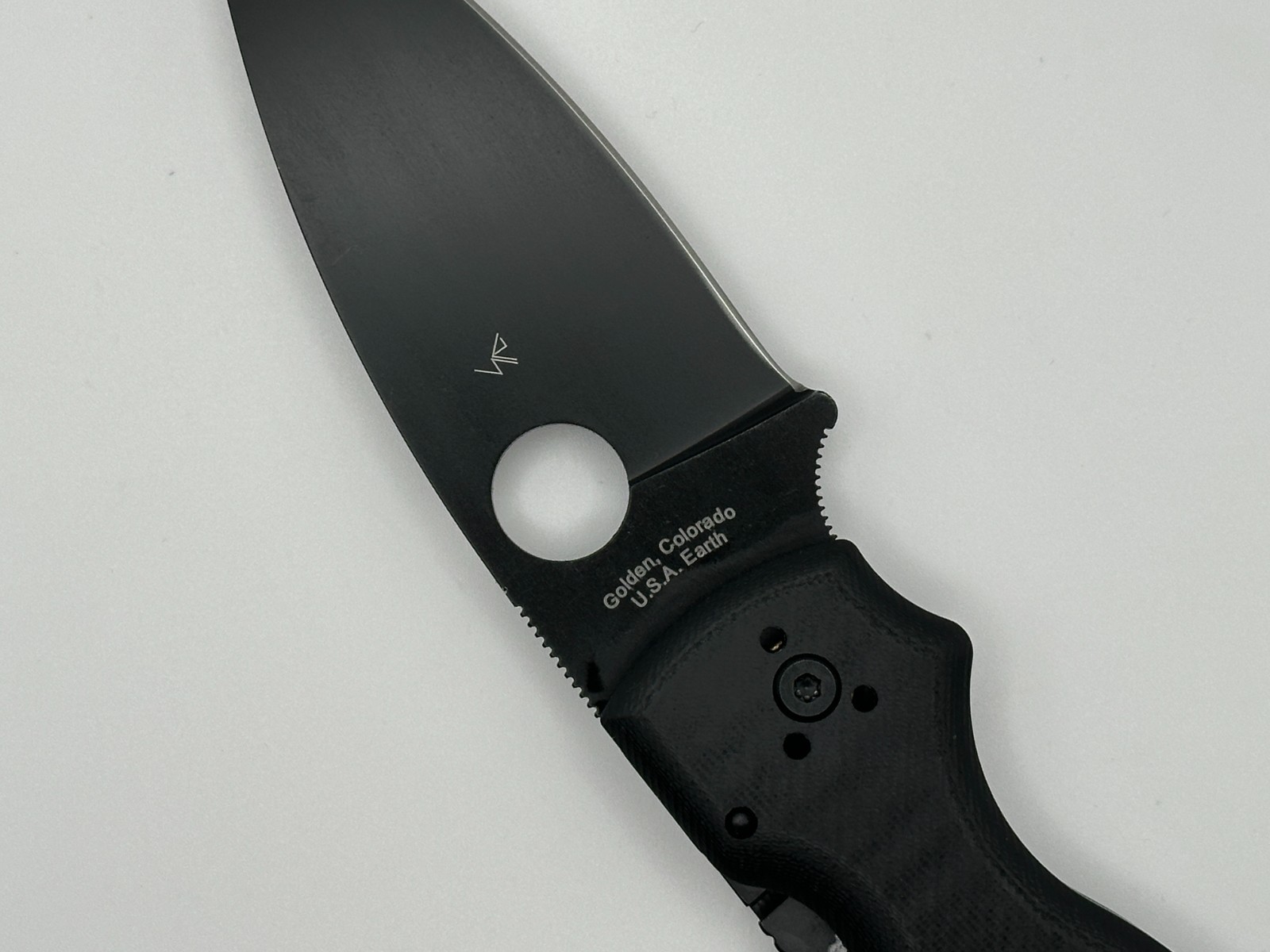 Spyderco Shaman M390 C229 Black Folding Knives FACTORY SECOND NEW