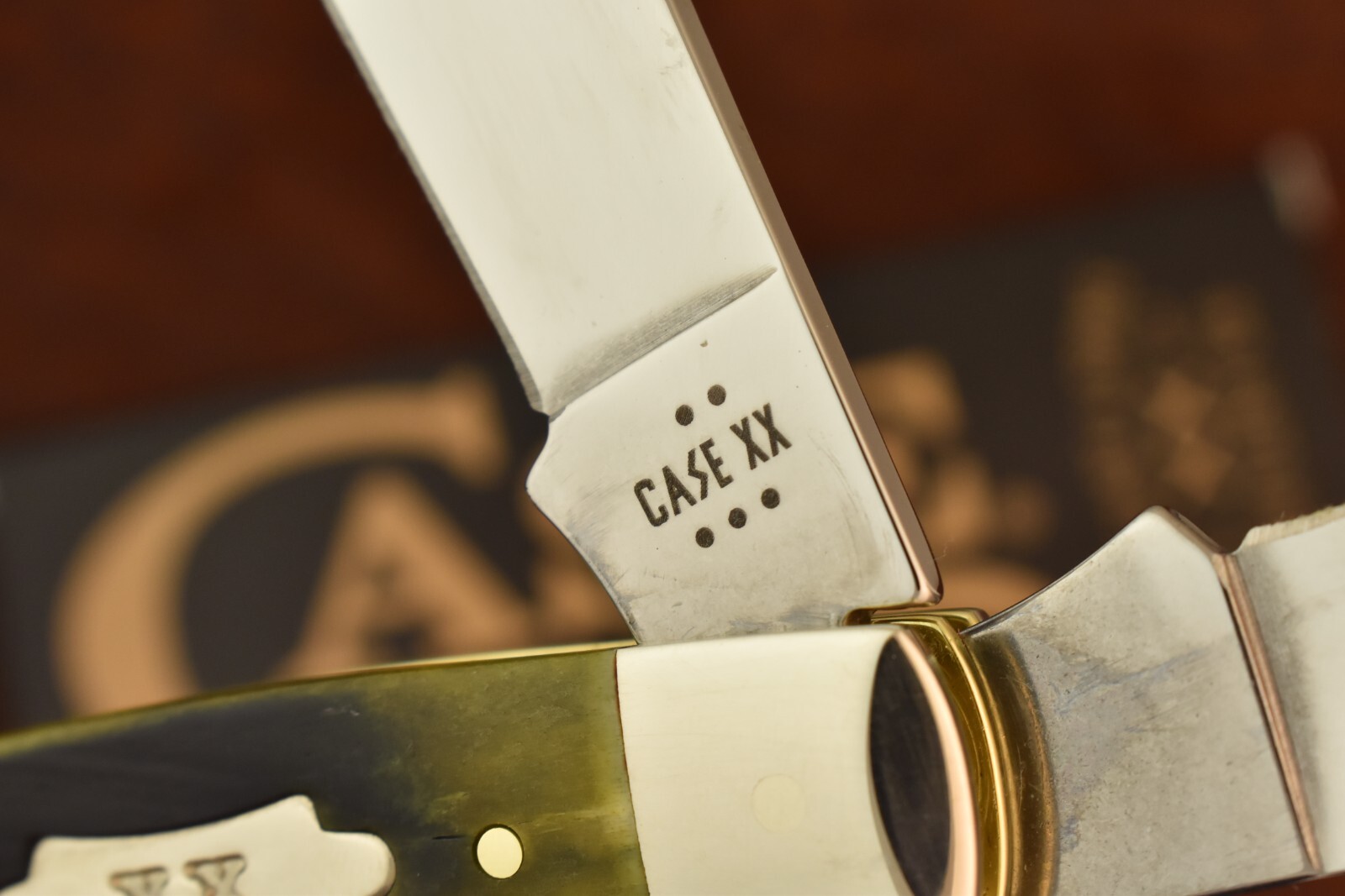 CASE XX USA SAWCUT OLIVE GREEN BONE JUMBO PREMIUM STOCKMAN KNIFE 6375 SS 2025
