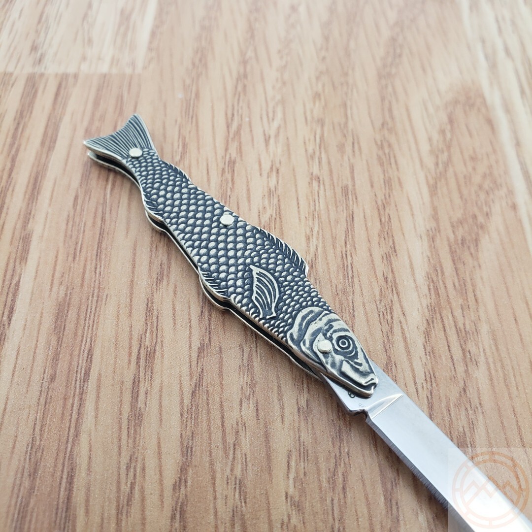 Novelty Cutlery Fish Folding Knife 1.5″ Stainless Steel Blade Metal Alloy Handle