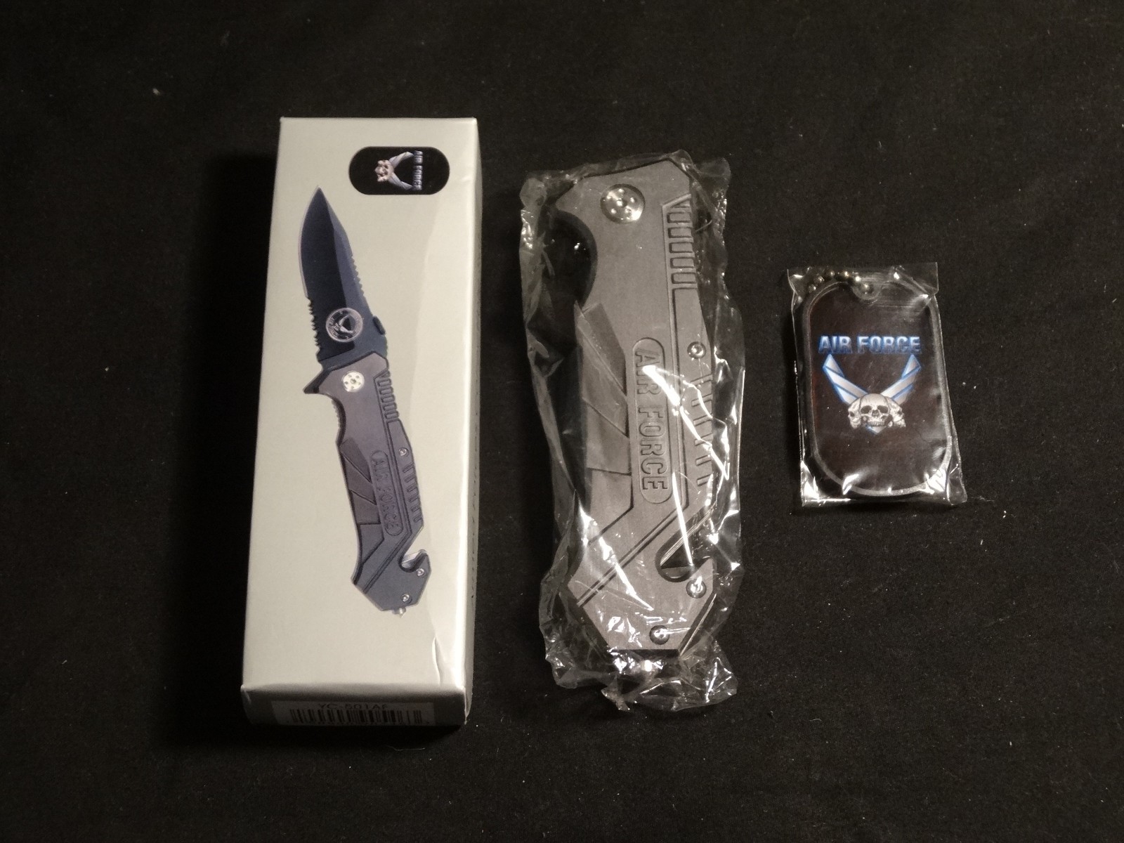 United States Air Force YC-501AF Tactical Folding Knife With Dog Tag