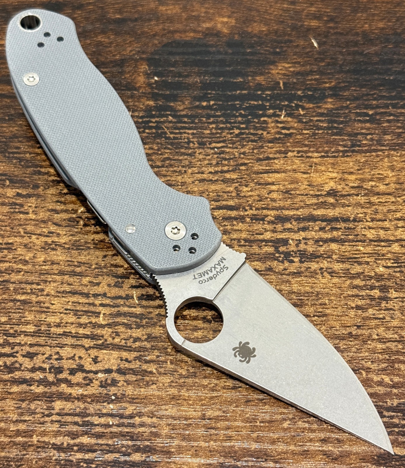Spyderco Para 3 PM3 G-10 Gray MAXAMET C223GPDGY FACTORY SECOND *PITTING*