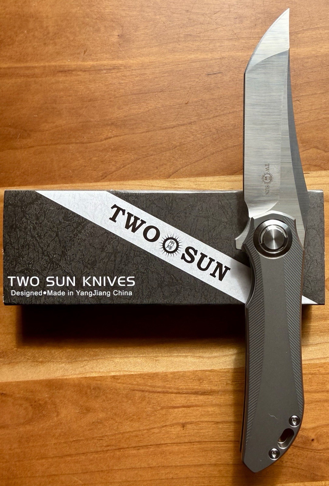 TwoSun TS195 Flipper Knife Titanium Handle M390 Reverse Tanto Blade – NIB