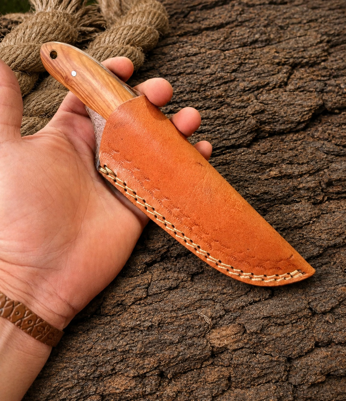 Custom Handmade Fixed blade Cow Leather Sheath / Holster / vertical Knife