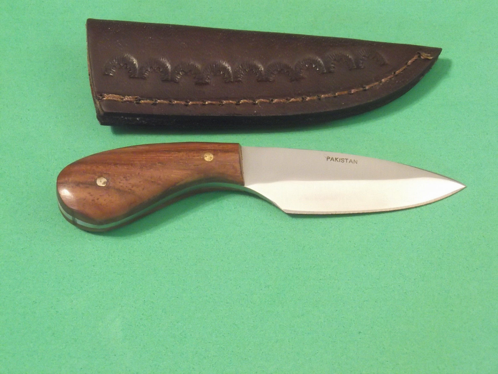 DROP POINT PATCH KNIFE DH7989 brown wood full tang 4 3/8″ overall PA7989 NEW!