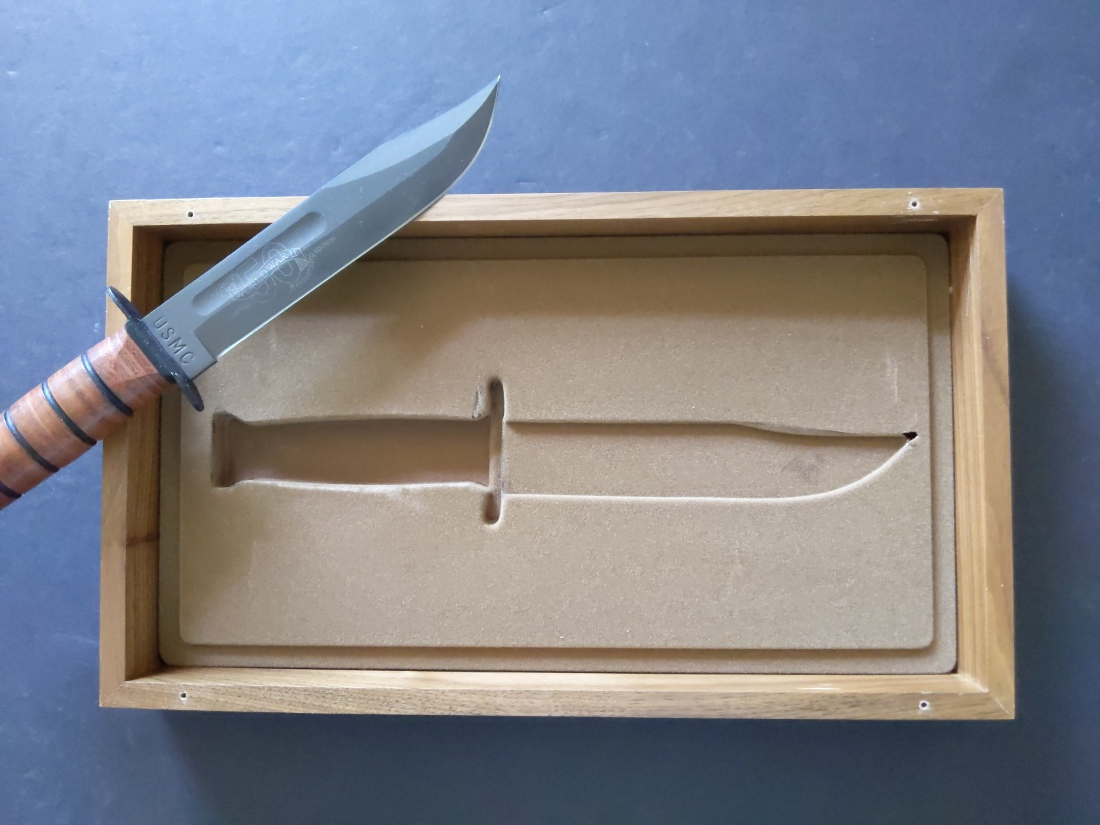 USMC KA-BAR 1217 World War II 50 Fiftieth Anniversary Edition Fighting Knife USA