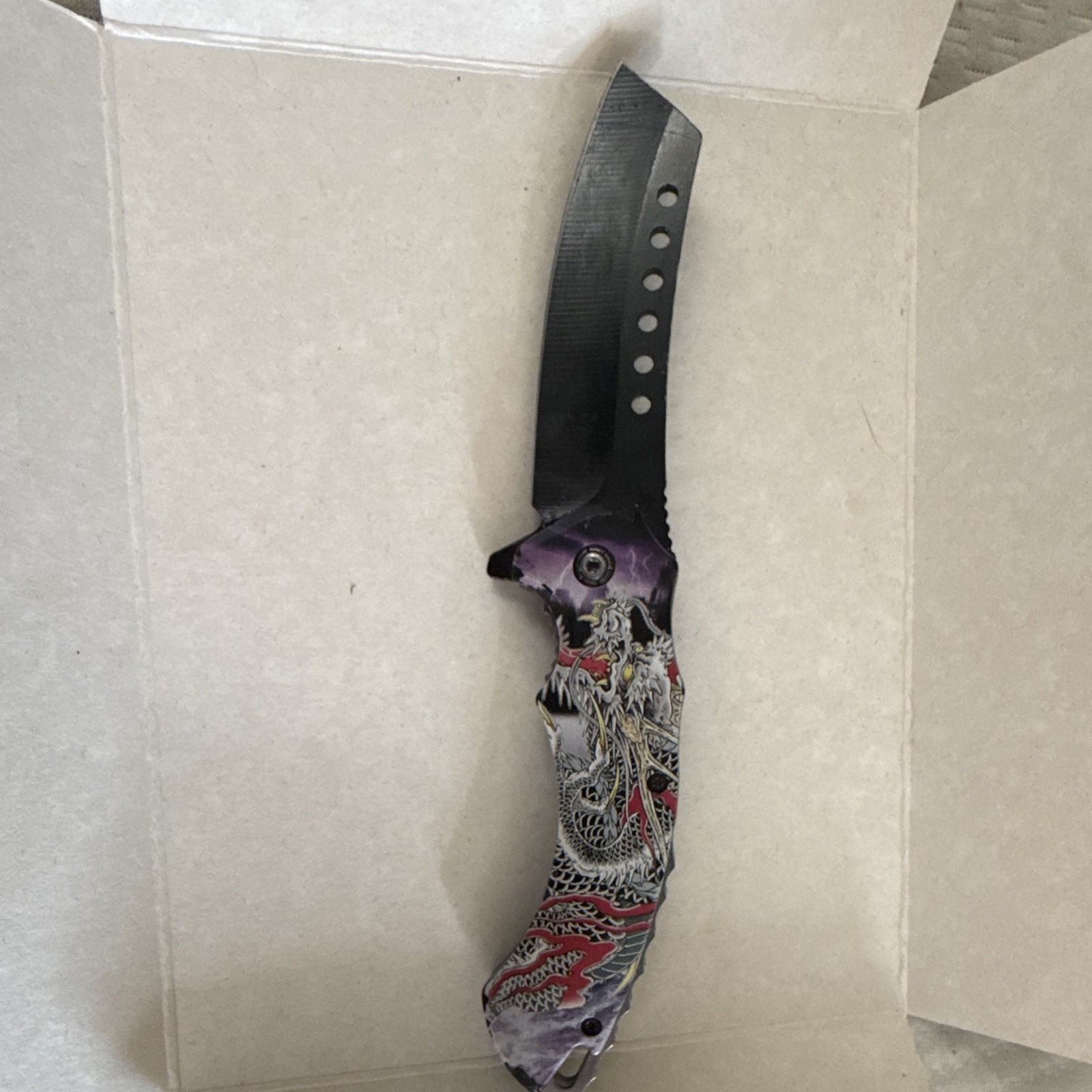 Dragon Graphic Handle Tanto Pocketknife, Manual Liner Lock 2.76-4in Blade