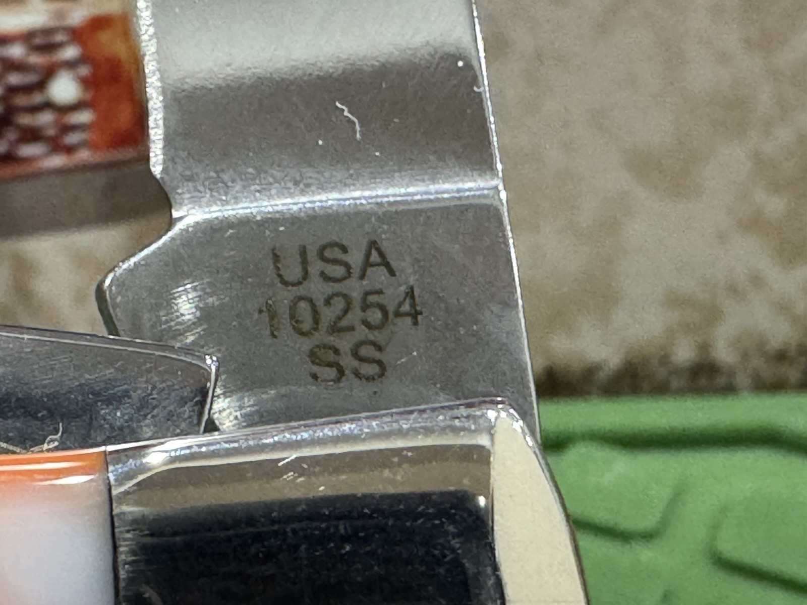 2024 Case Candy Corn Kirinite Smooth Trapper 10254 SS (No 53750) – NIB