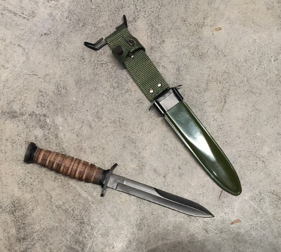 U.S. WWII M3 Fighting Trench Knife Replica + M8 Style Sheath Scabbard