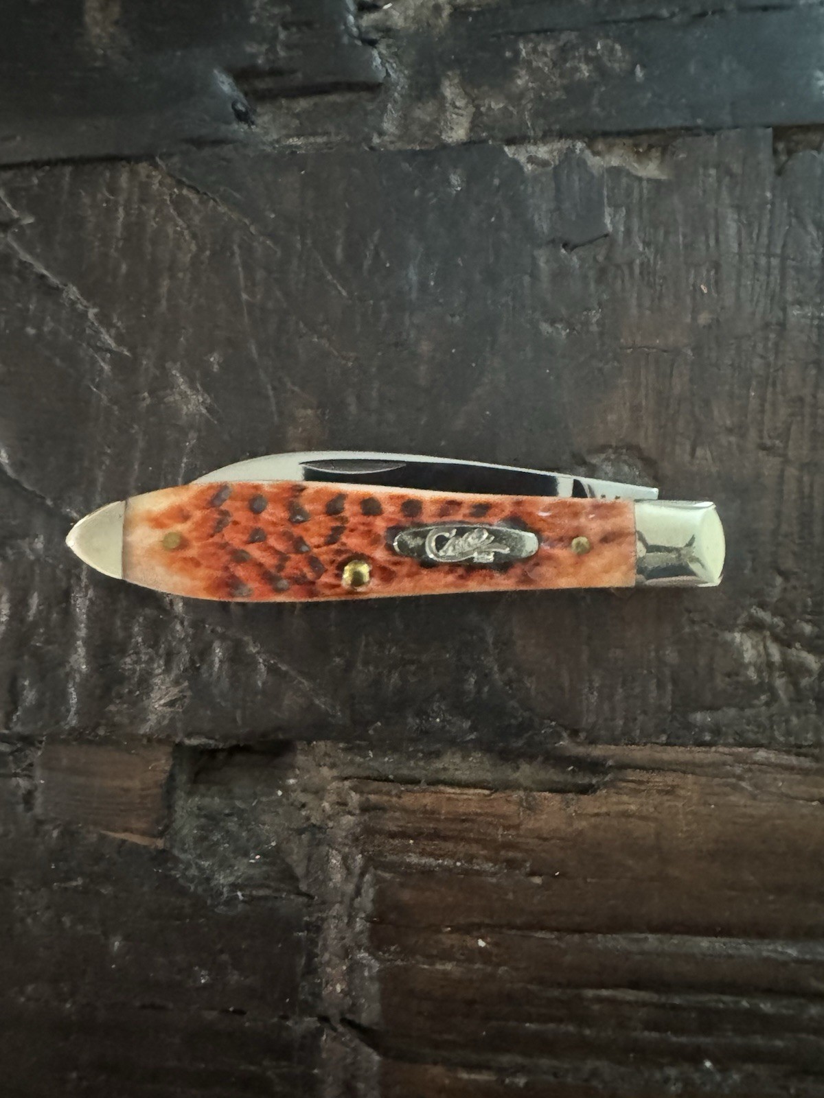 2015 Case XX Chestnut Jigged Bone Teardrop