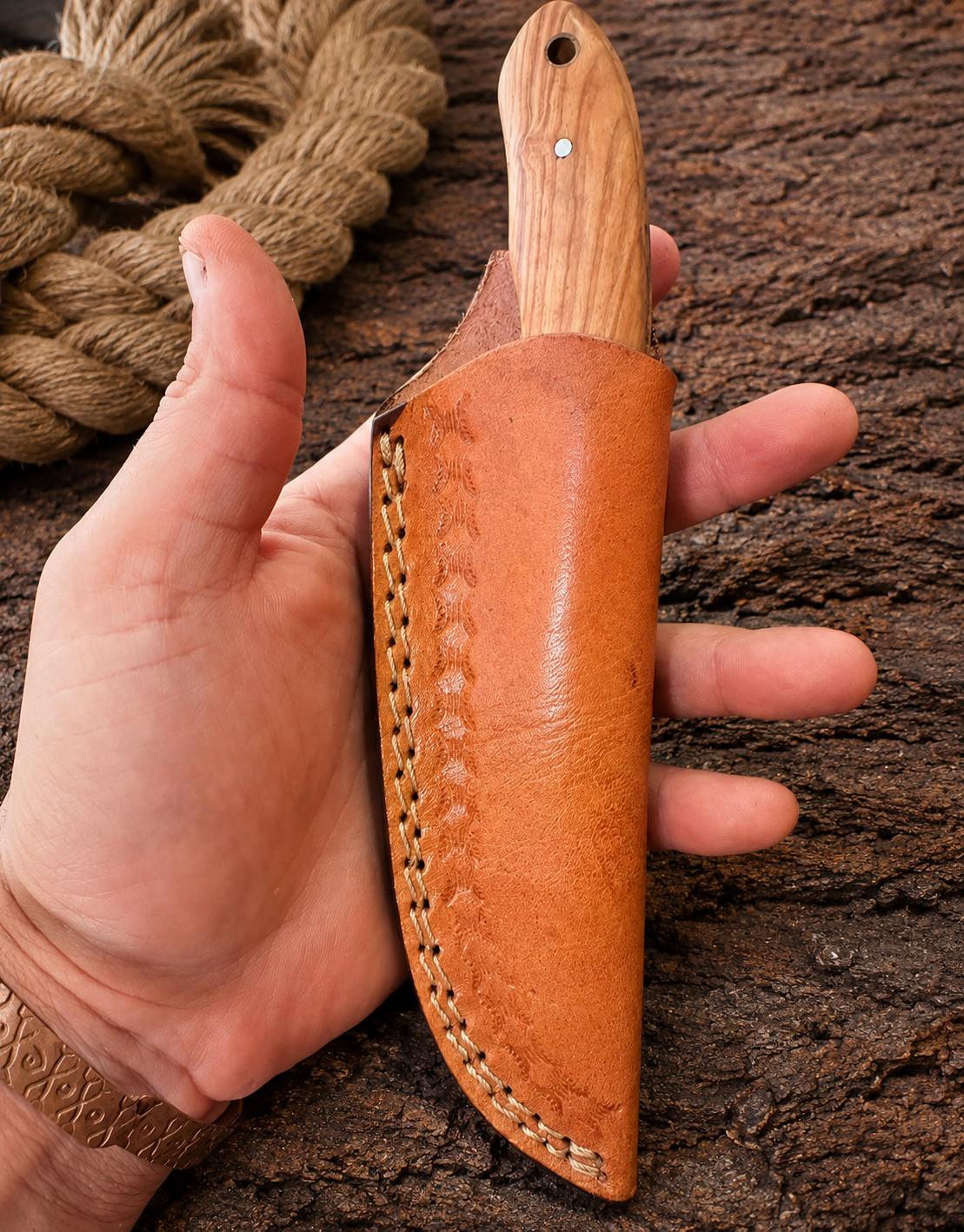 Custom Handmade Fixed blade Cow Leather Sheath / Holster / vertical Knife