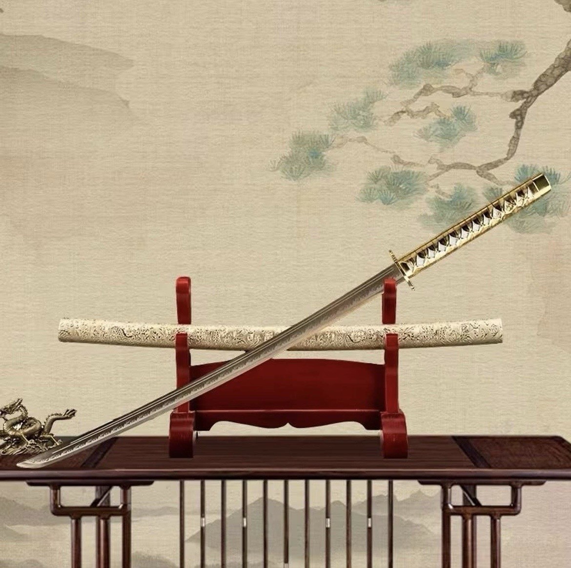 Gold Japanese Dragon Samurai Katana Steel Blade Full Tang Gold Engraved Scabbard