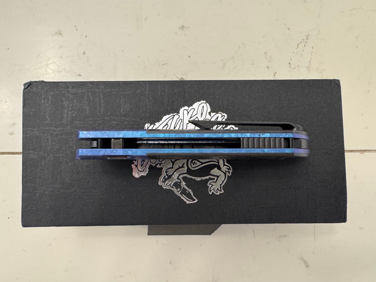 GECKO Knifeworks x Urban EDC Excl DUNE Satin DLC Vanax Chaos Seigaiha Blurple Ti