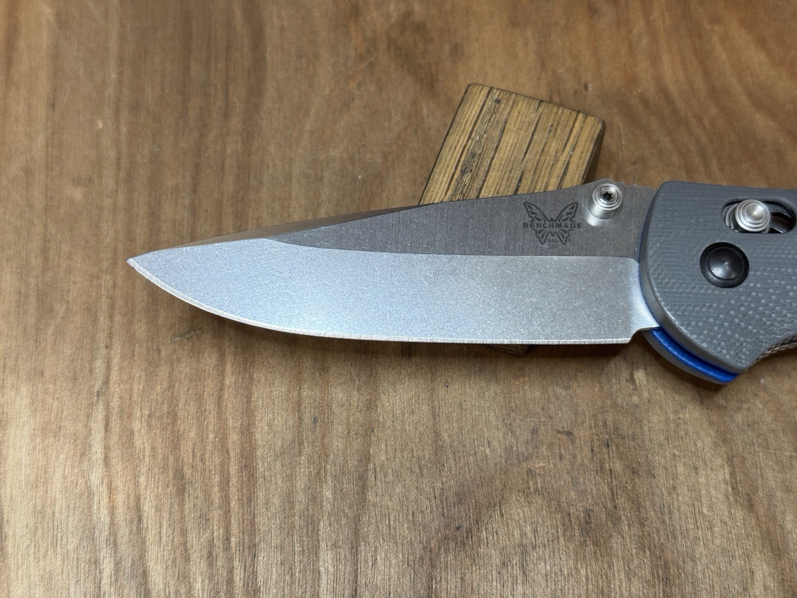 RARE Benchmade 551-1 Griptilian 20CV Plain Blade G10 Gray/Blue USA EXCELLENT!