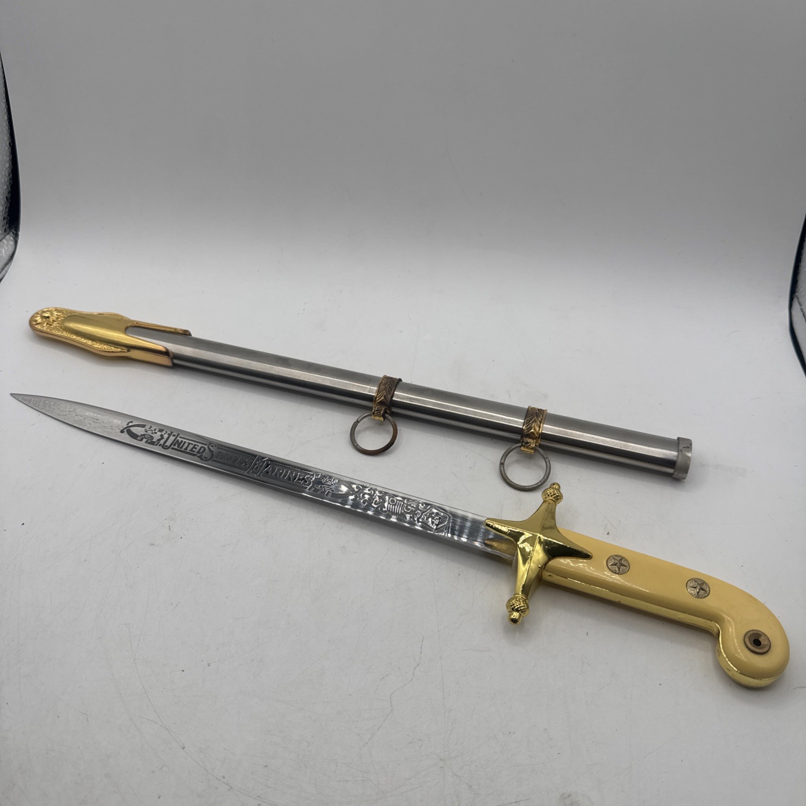 Tomahawk Brand United States Marines Replica USMC XL 1498 with Metal Scabbard