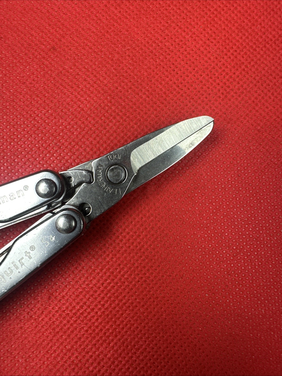 Retired GRAY Leatherman Squirt S4 Multi-Tool + New Heritage Pouch, great EDC!