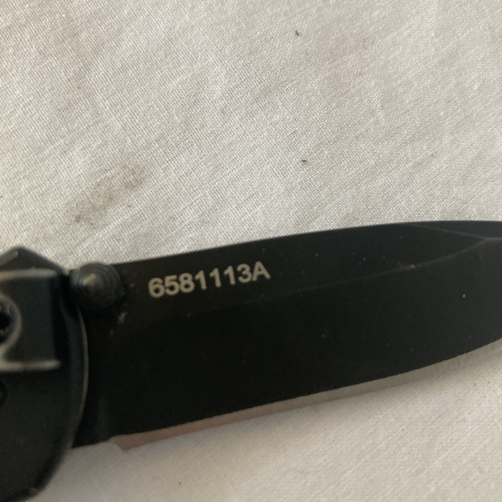 BLACK GERBER FOLDING KNIFE W/POCKET CLIP