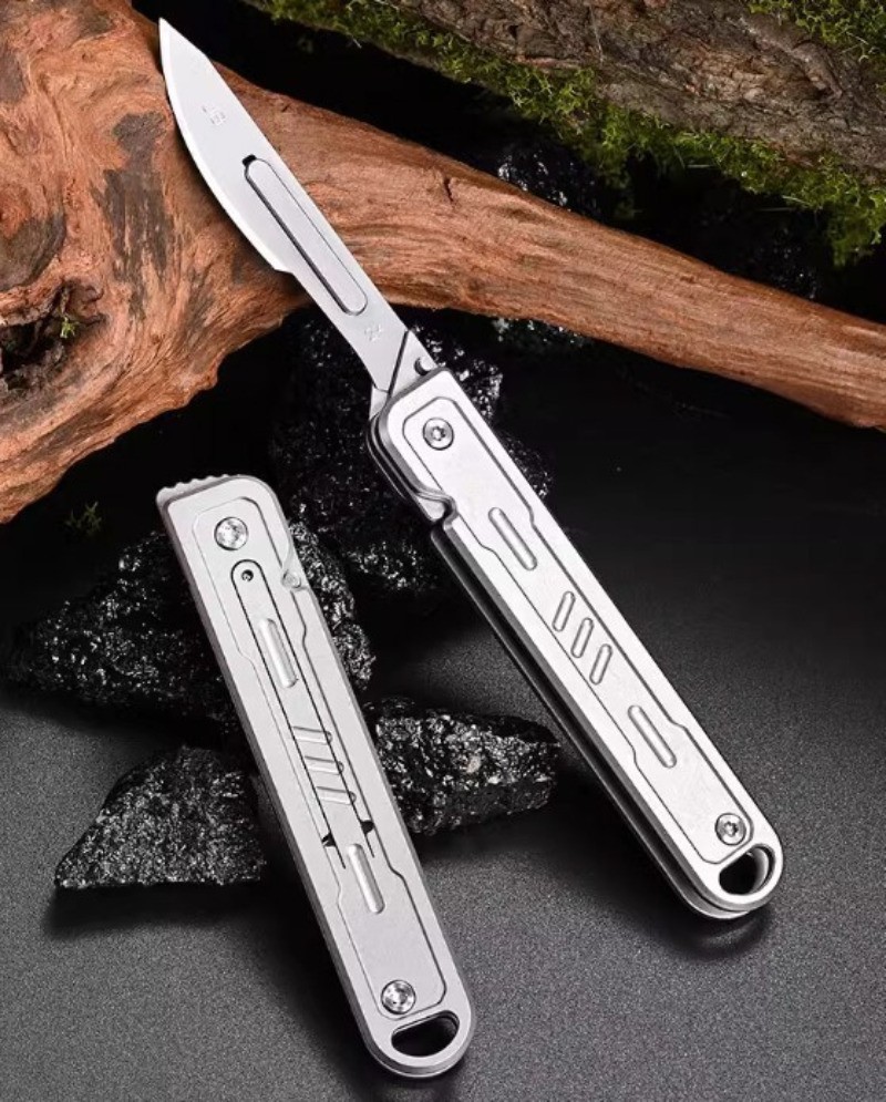 Stainless Steel Folding Utility Knife Scalpel Blade Outdoor EDC Keychain Tool