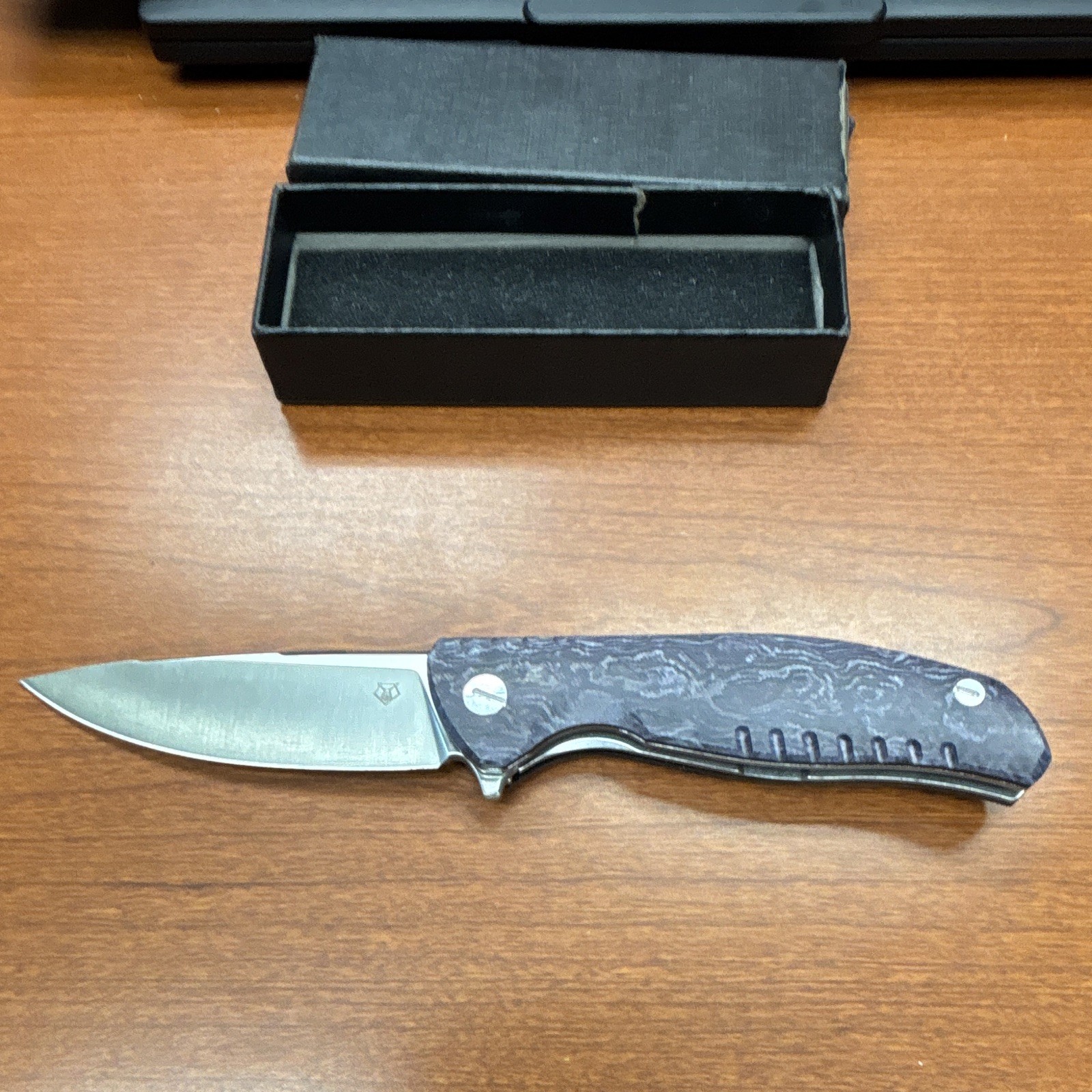 D2 Drop Point Plain Edge Pocketknife Liner Lock Clip