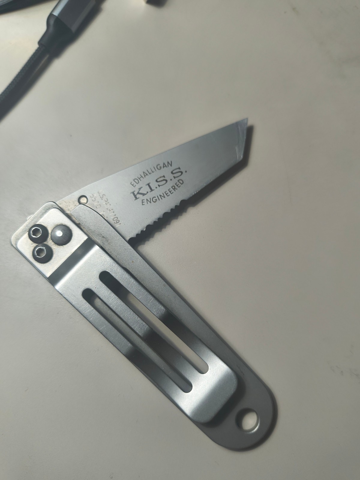 CRKT Folding Knife Kiss 5500 Tanto