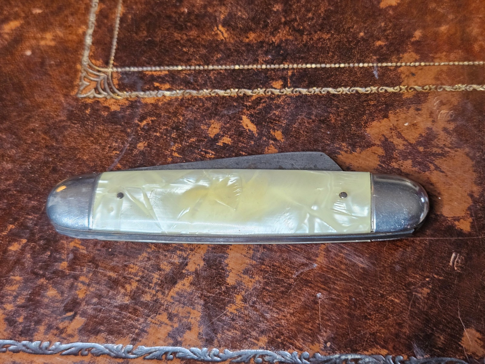 Imperial Celluloid Pearl Single Blade Knife