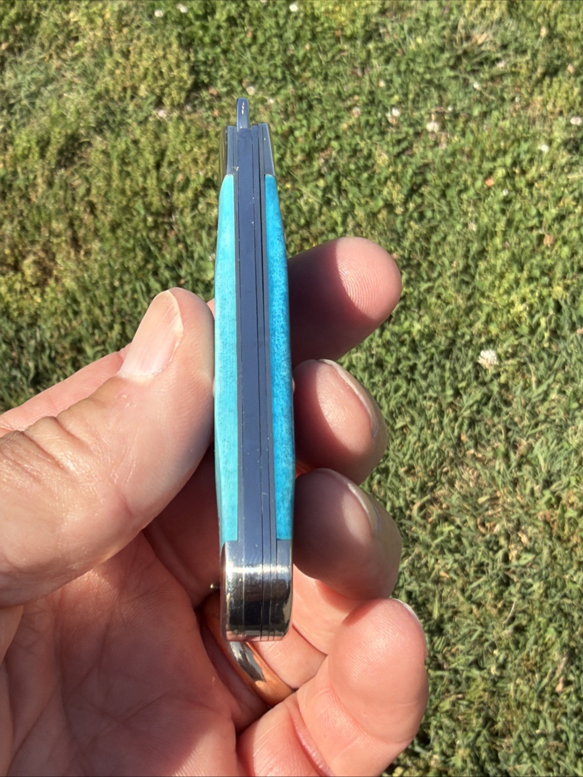 CASE XX 2025 SAWCUT CARRIBEAN BLUE BONE 61953L SS RUSSLOCK KNIFE