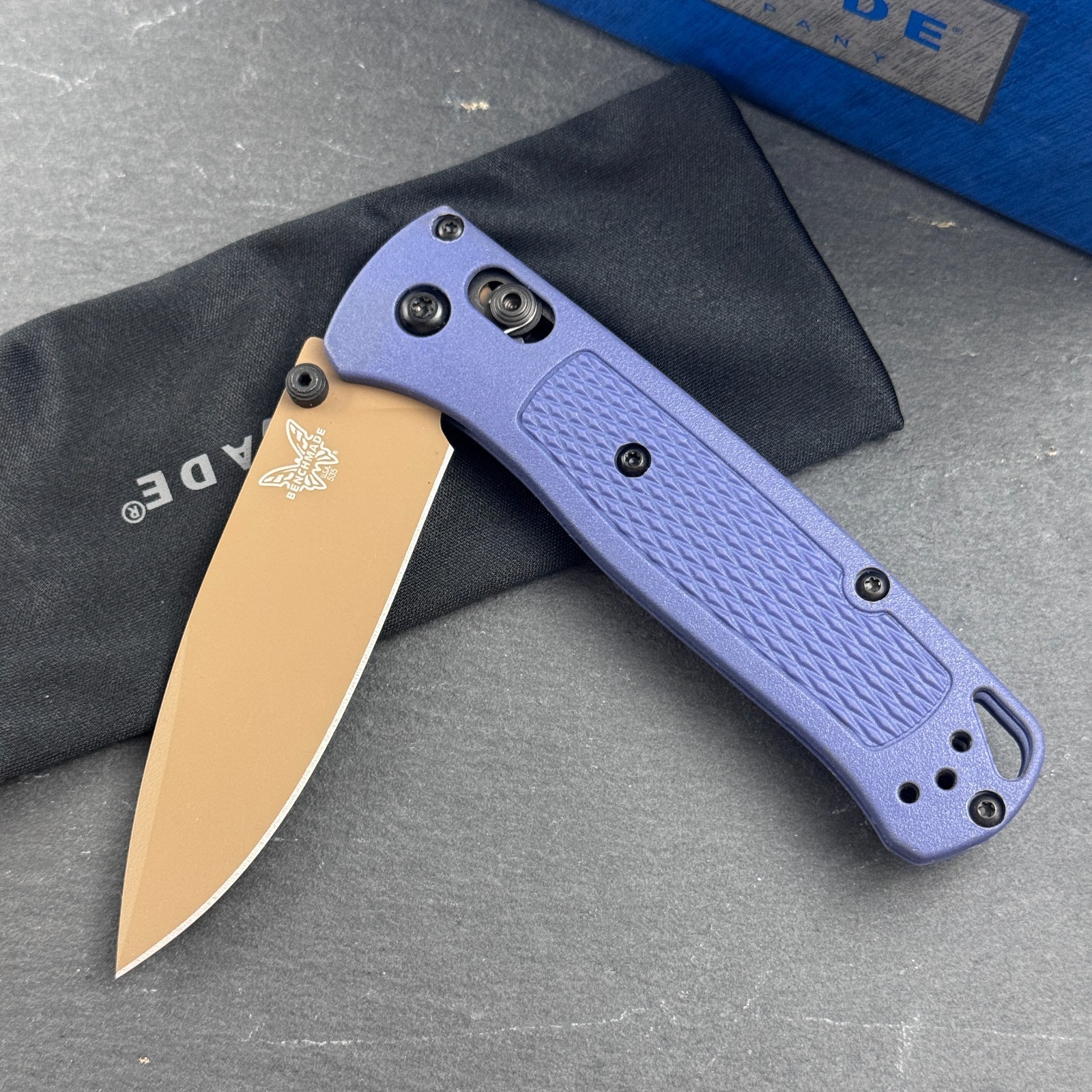 Benchmade Bugout 535FE-05 CPM-S30V Folding Knife Crater Blue Grivory Handle