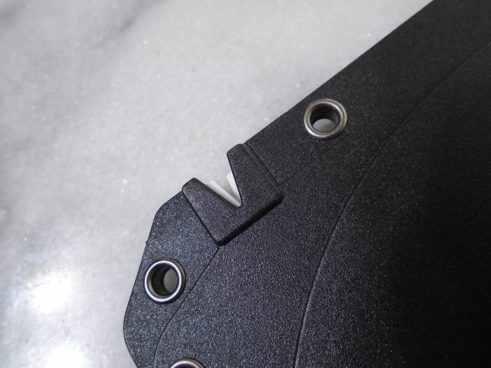 Schrade Exertion Full Tang Fixed Blade Survival Knife Ferro Sharpener Aus-10A