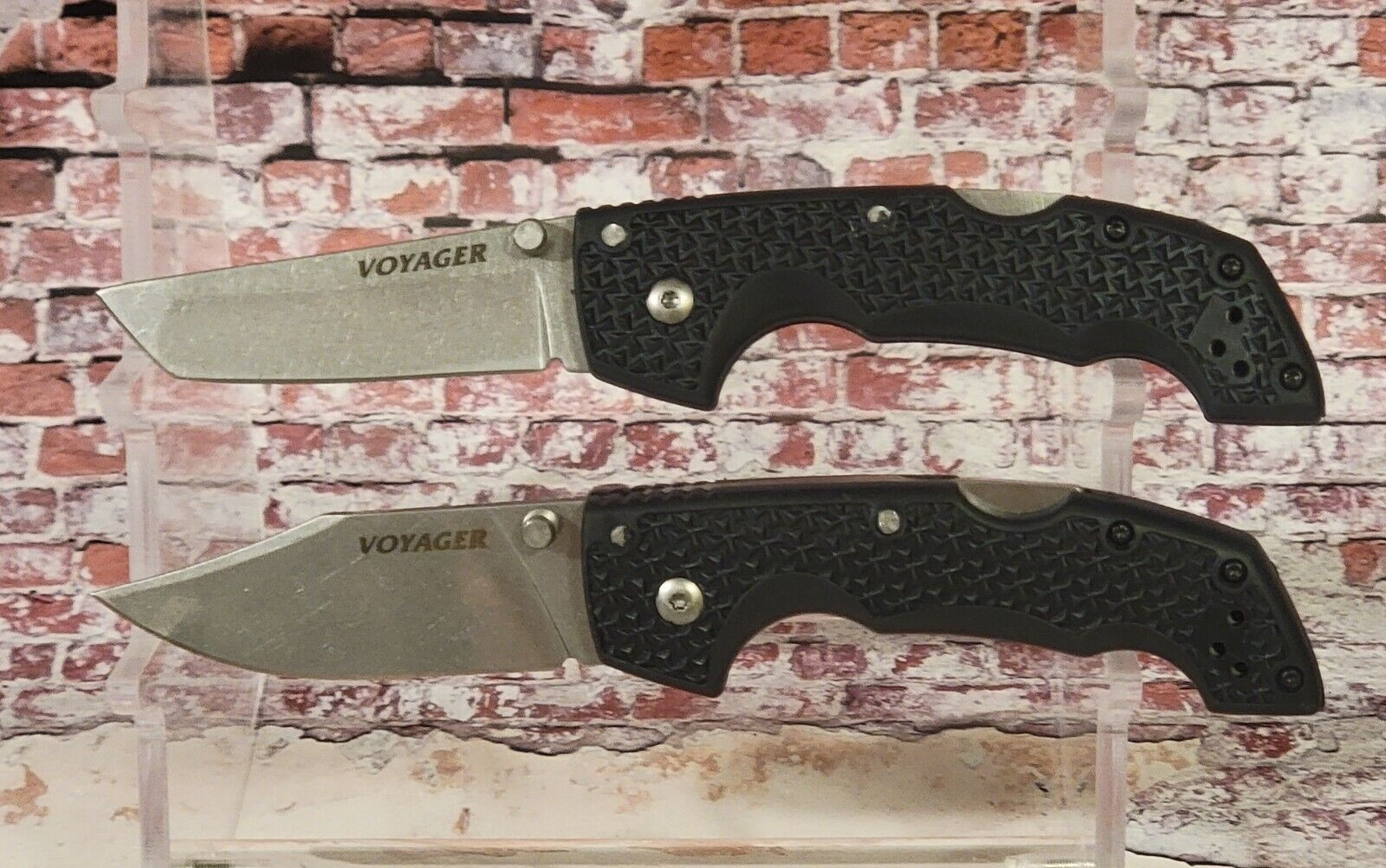 Cold Steel Voyager Medium Tri-Ad Lock Knife (3″ Stonewash) TANTO or CLIP Point