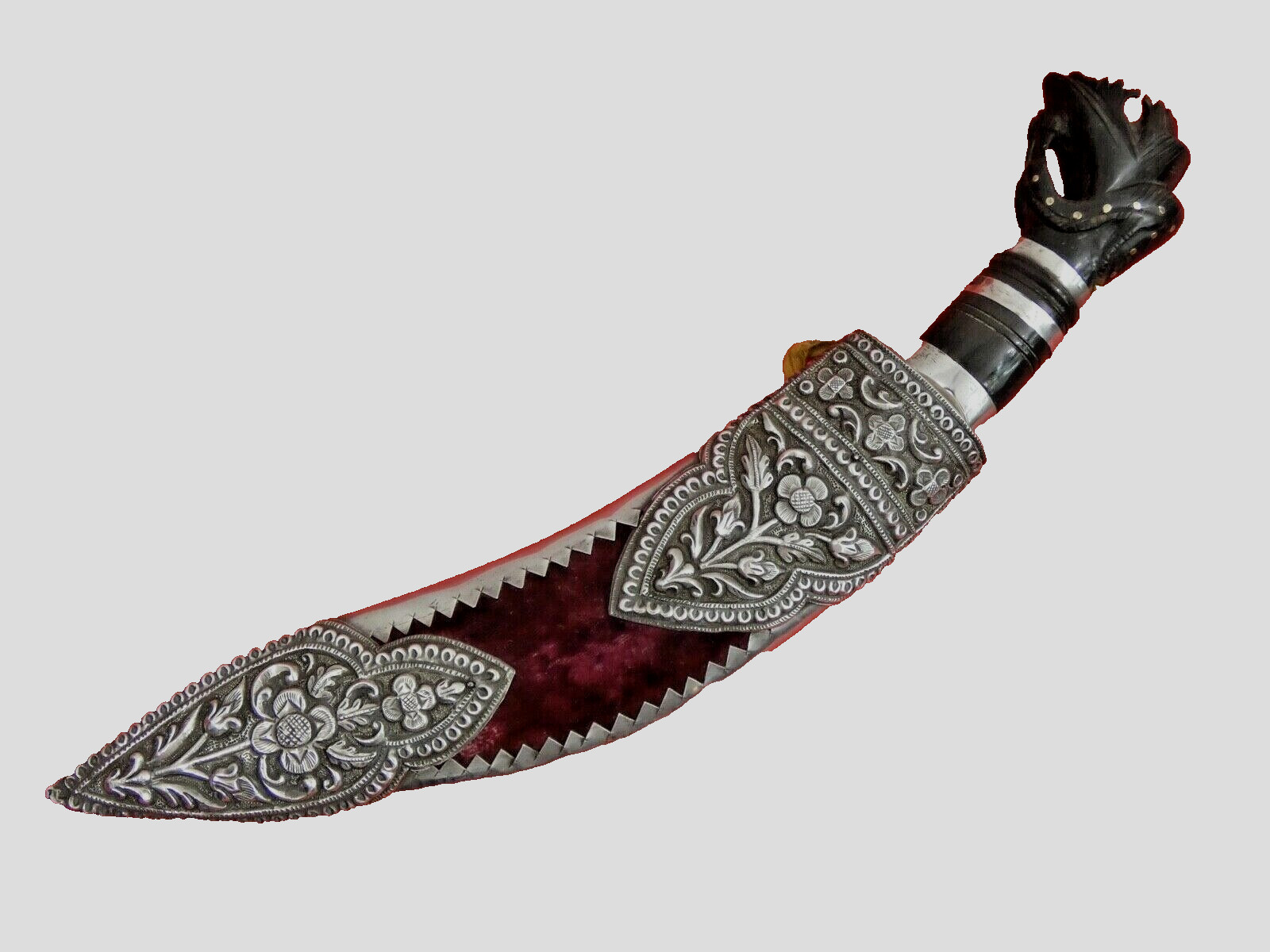 EXCEPTIONAL QUALITY ANTIQUE SILVER MOUNTED KUKRI DAGGER NEPAL INDIA Gurgha Sword